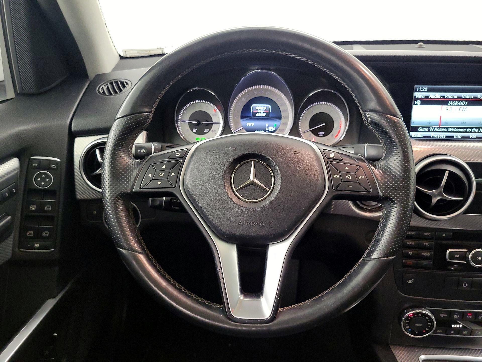 Thumbnail: 2015 Mercedes-Benz GLK - 10