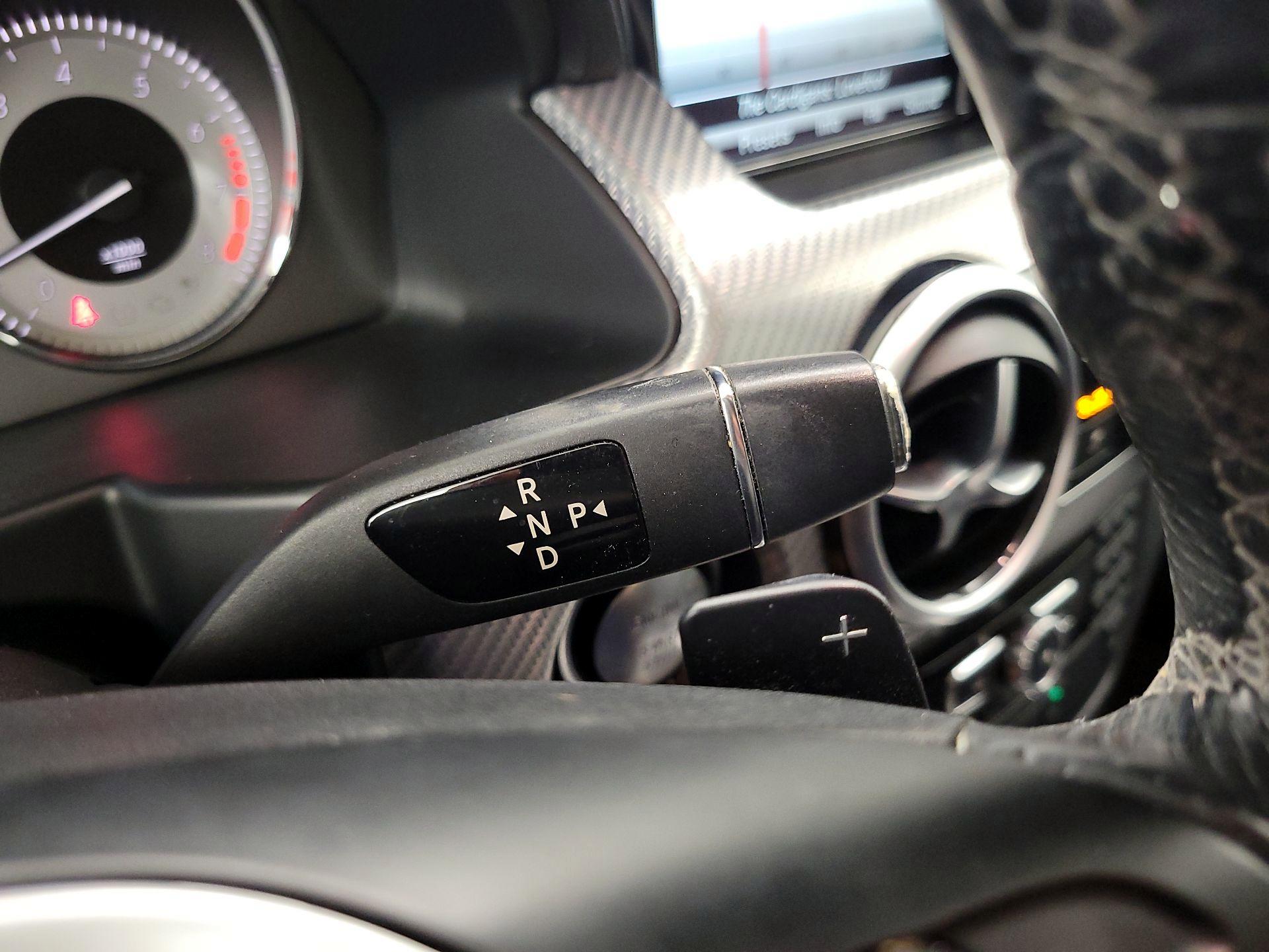 Thumbnail: 2015 Mercedes-Benz GLK - 18