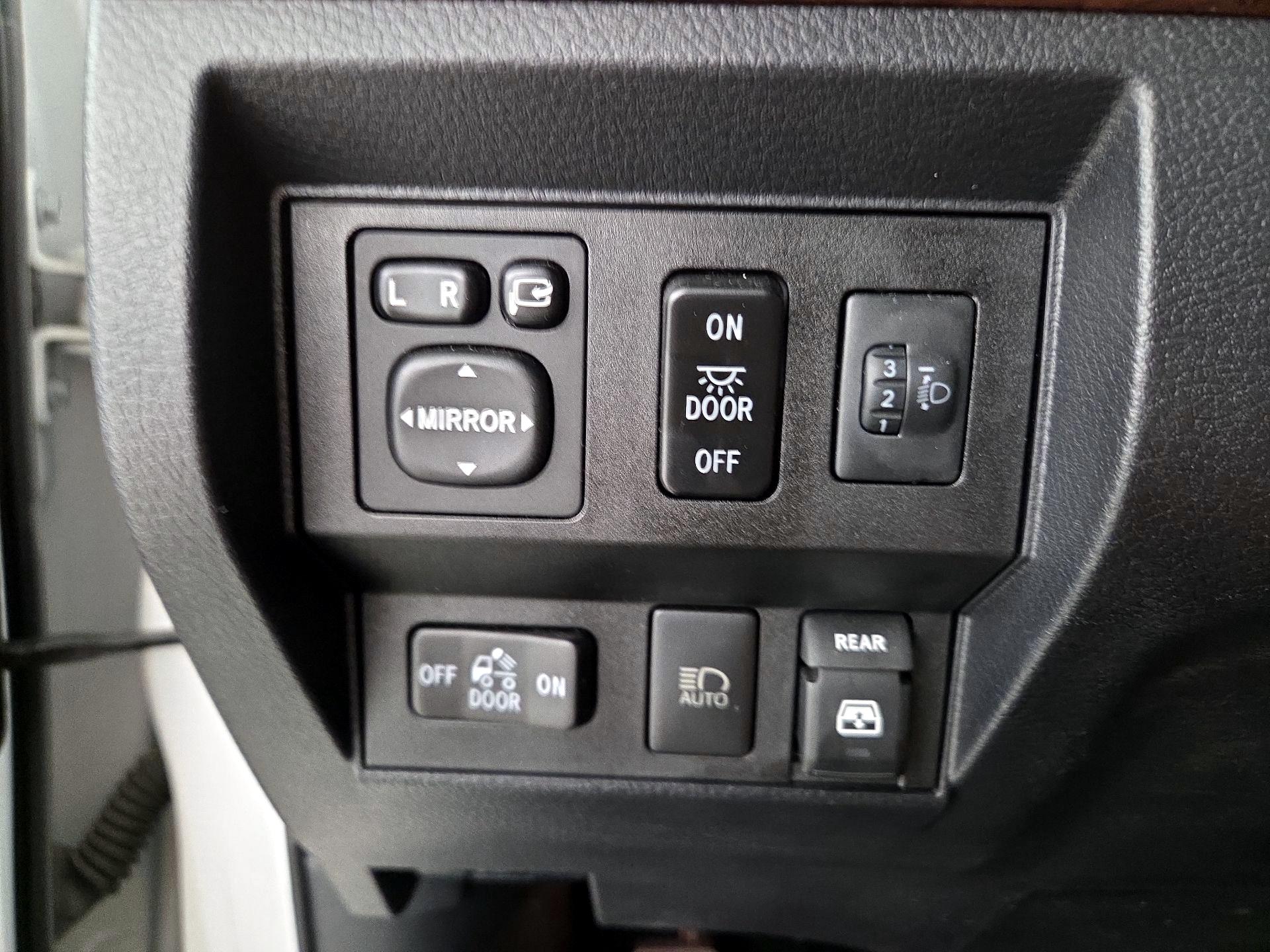 Thumbnail: 2019 Toyota Tundra - 13