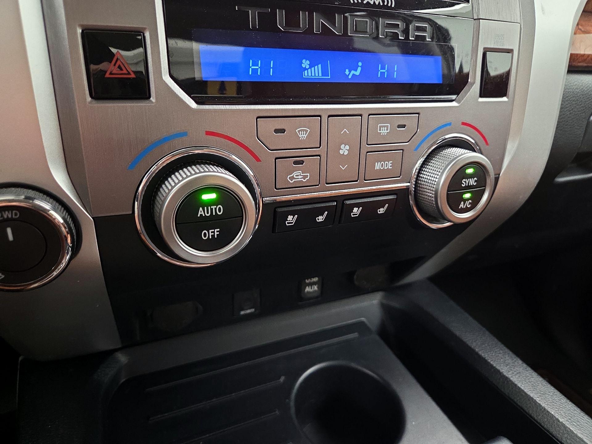 Thumbnail: 2019 Toyota Tundra - 17