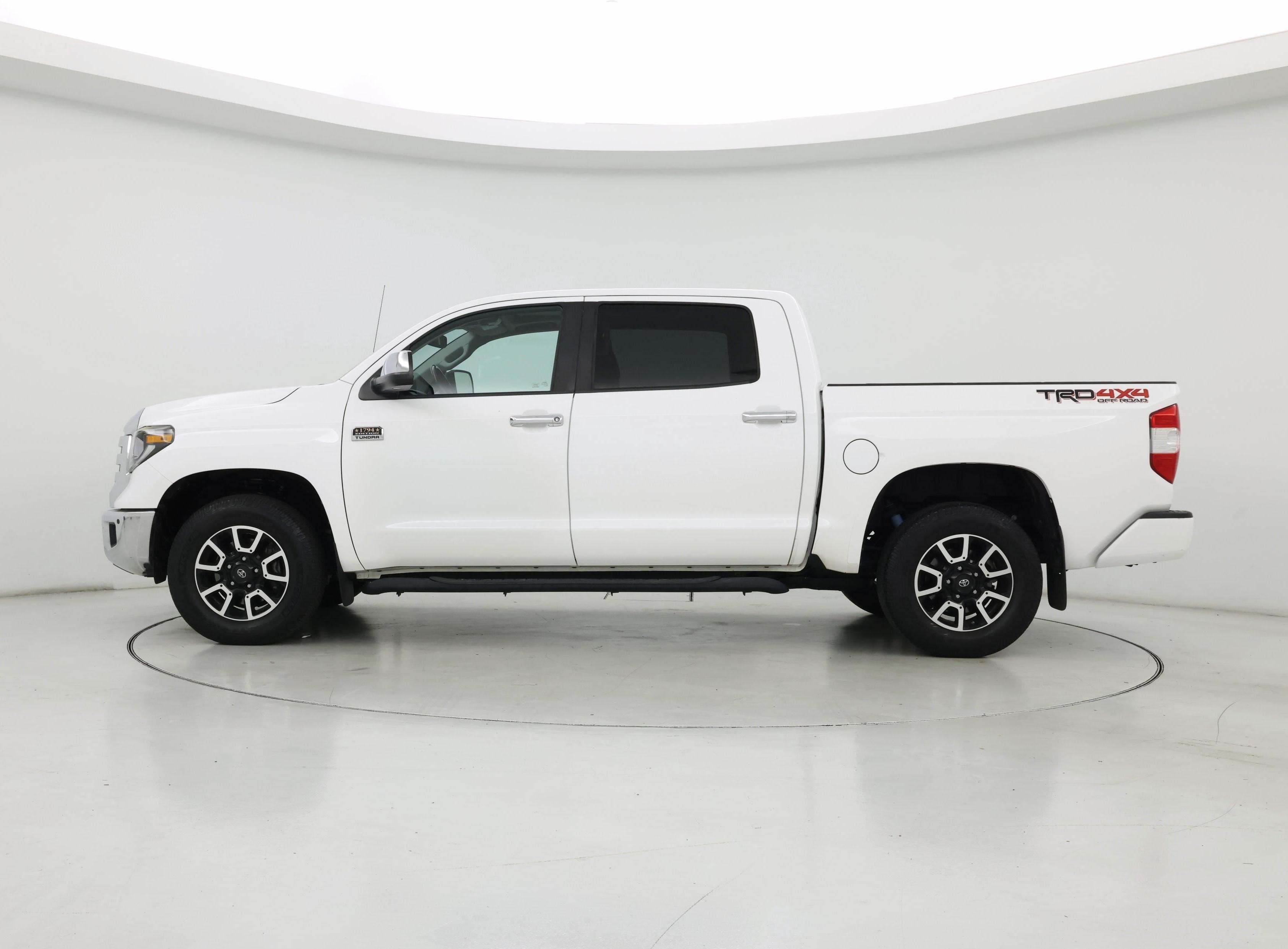 Thumbnail: 2019 Toyota Tundra - 3