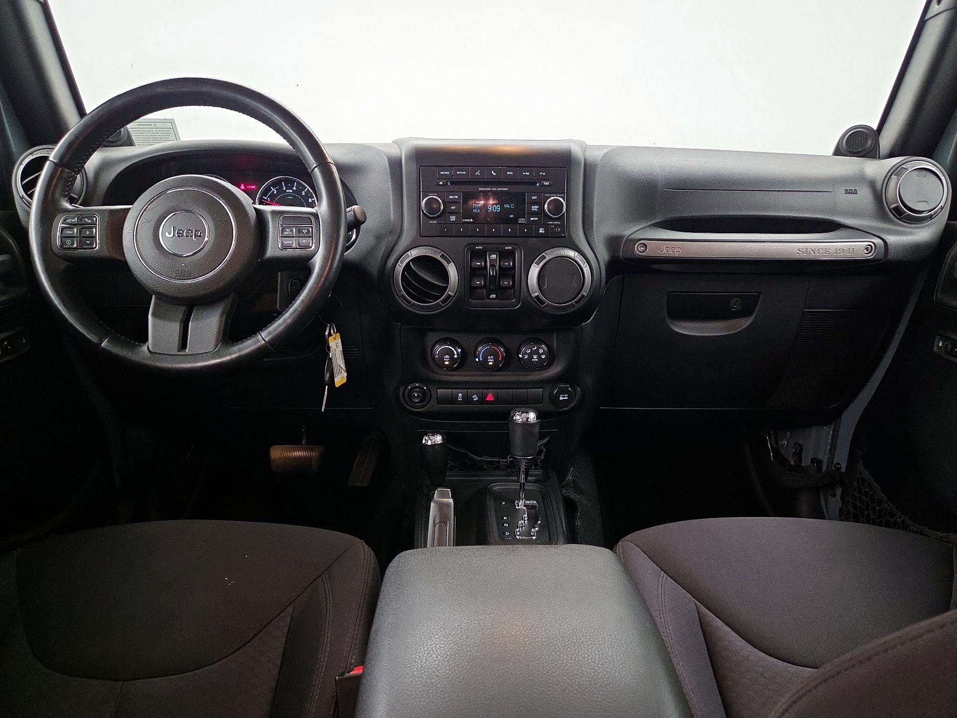 Thumbnail: 2014 Jeep Wrangler - 9