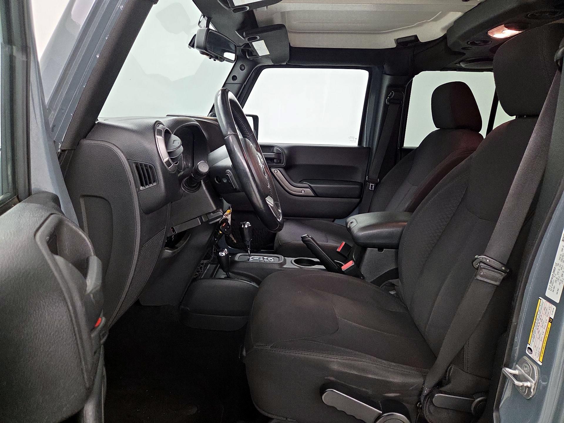 Thumbnail: 2014 Jeep Wrangler - 11