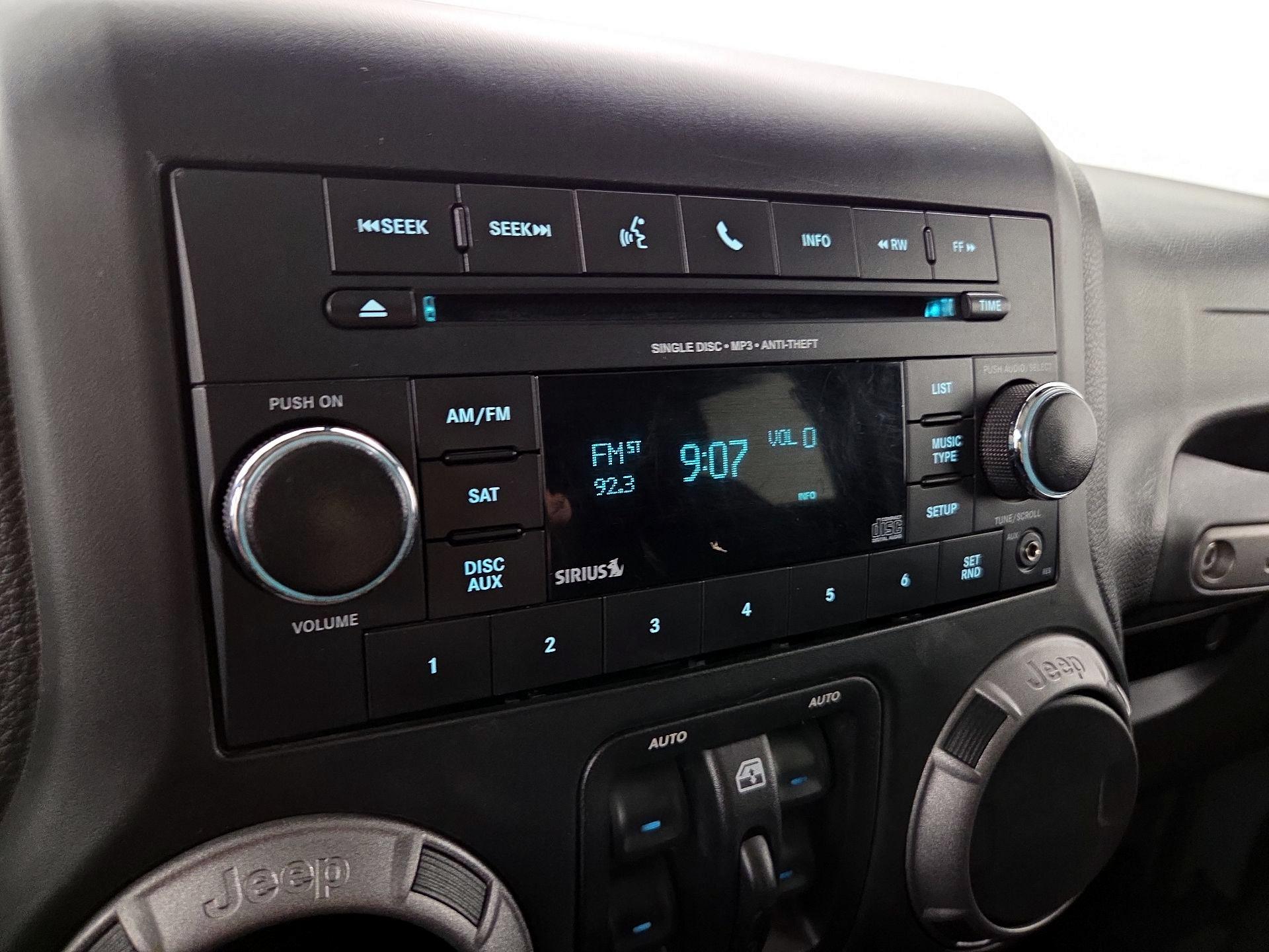 Thumbnail: 2014 Jeep Wrangler - 13