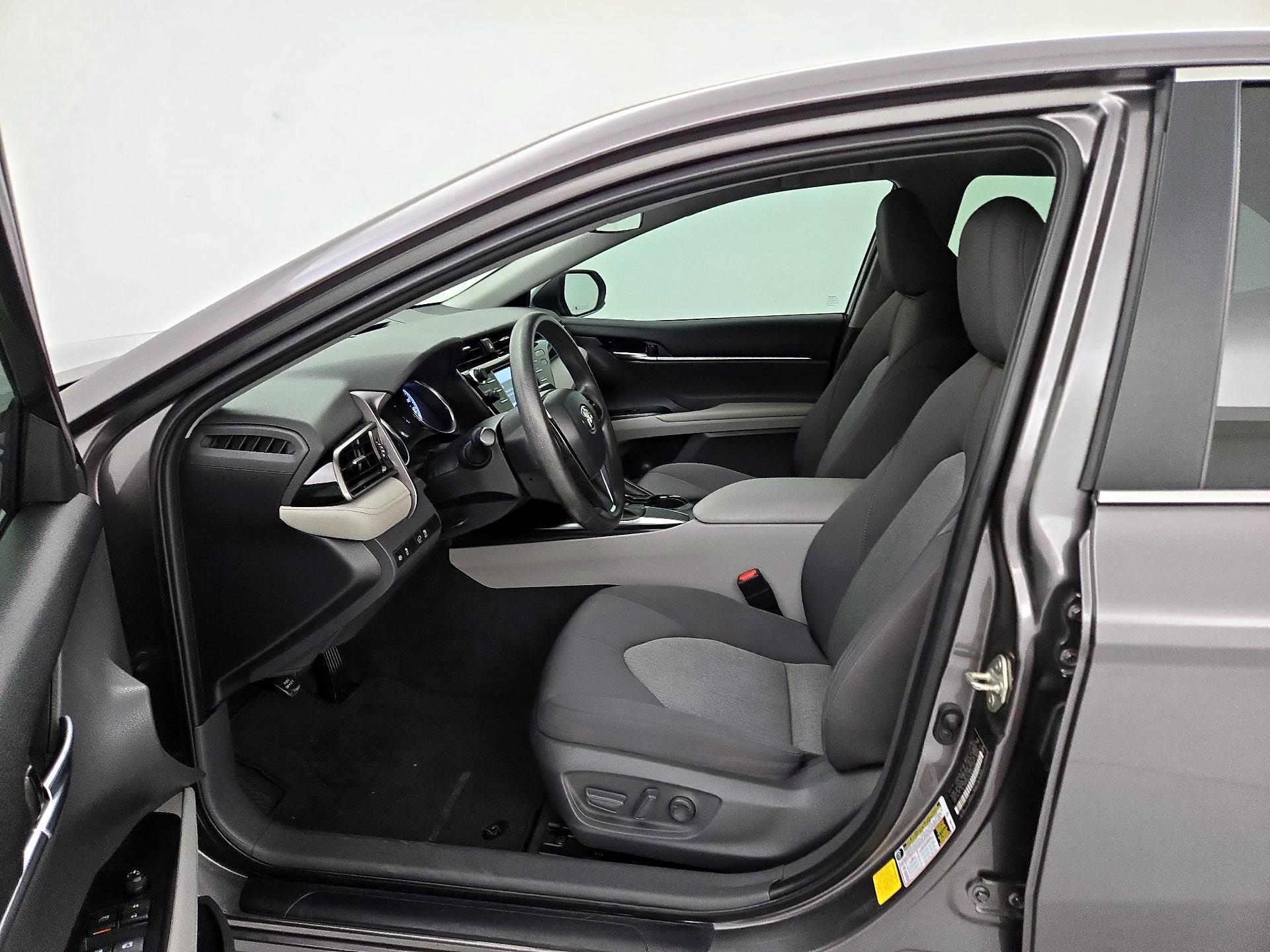 Thumbnail: 2020 Toyota Camry - 11