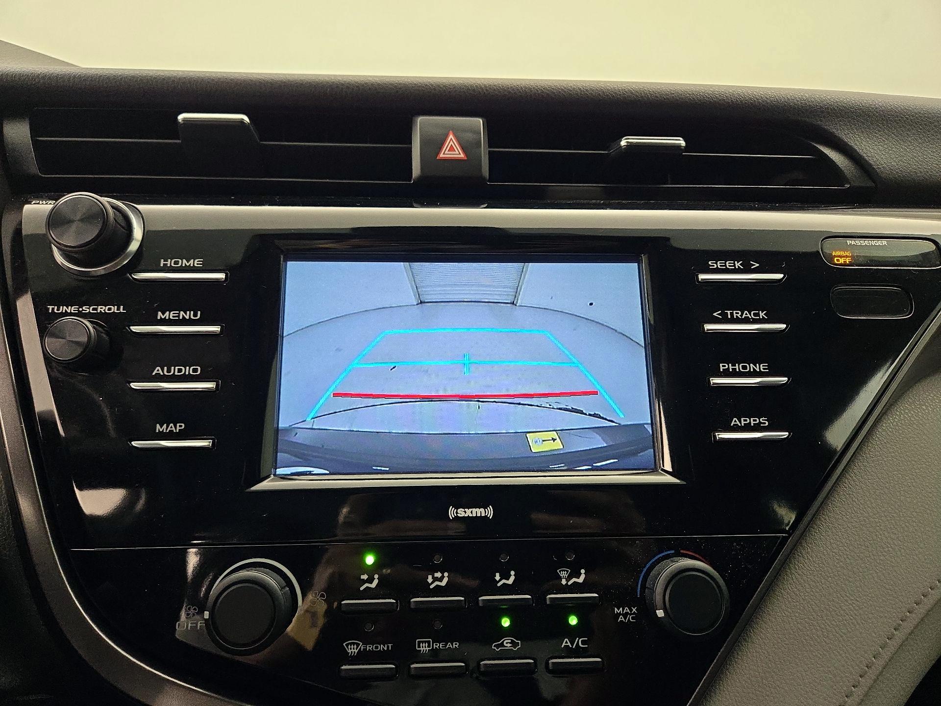 Thumbnail: 2020 Toyota Camry - 14