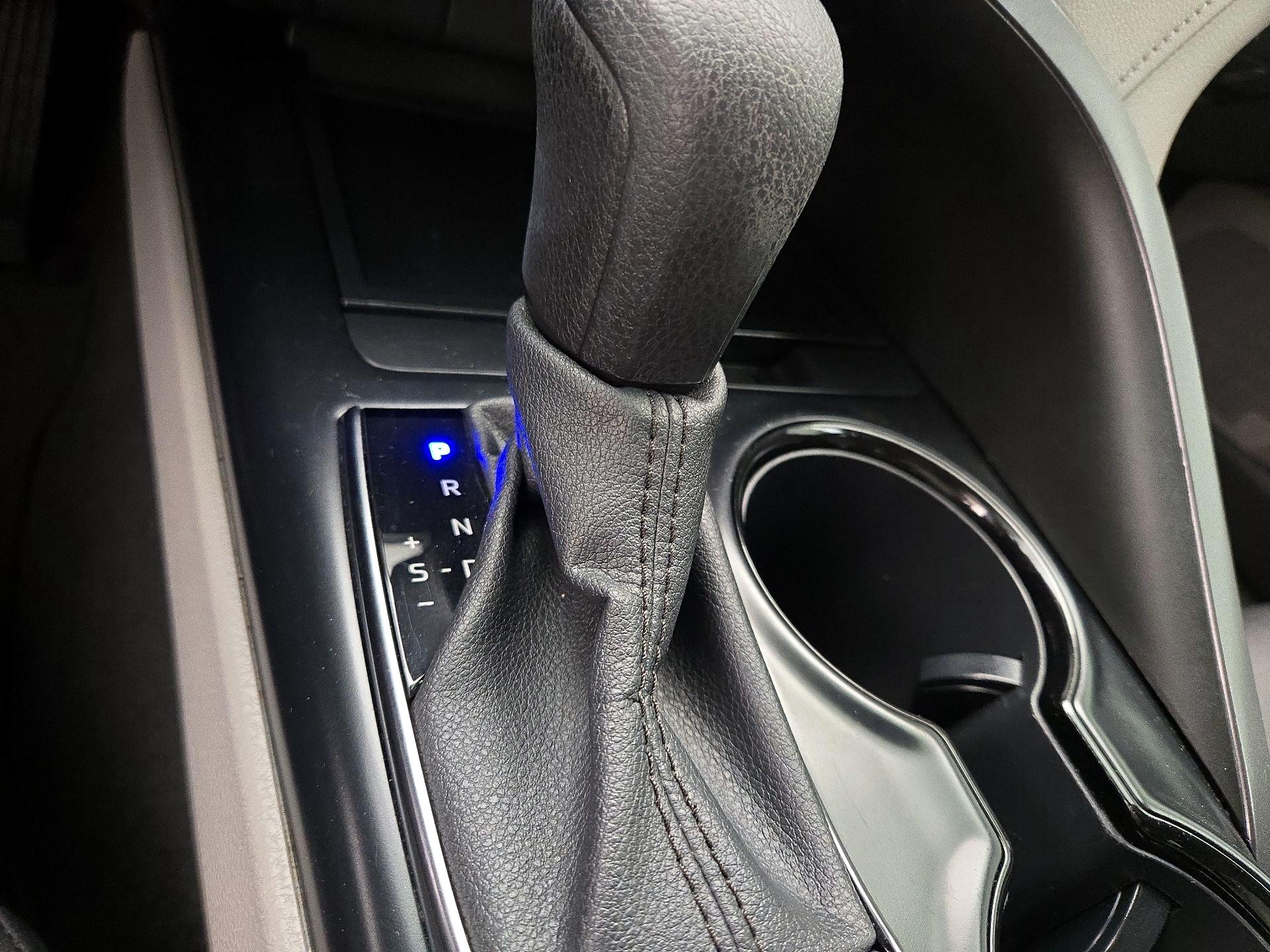 Thumbnail: 2020 Toyota Camry - 17