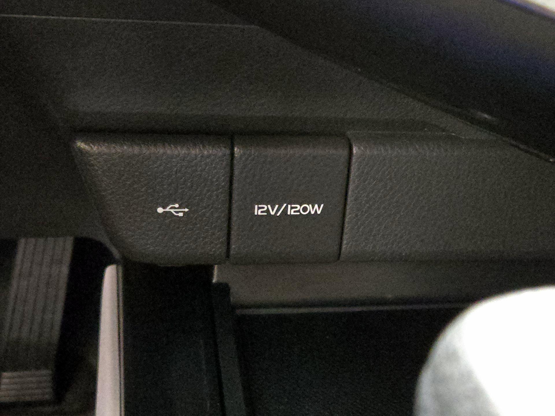 Thumbnail: 2020 Toyota Camry - 18