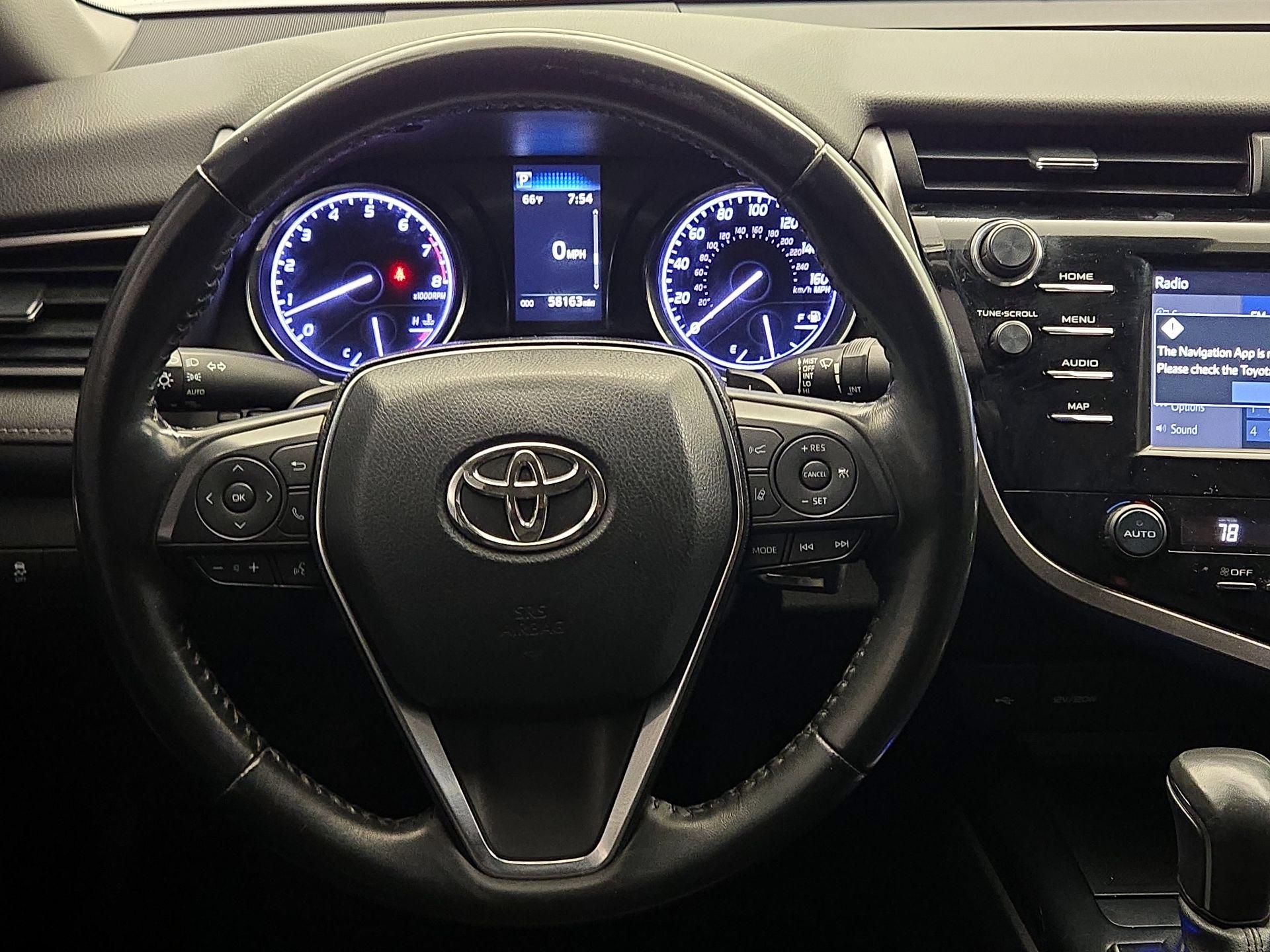 Thumbnail: 2020 Toyota Camry - 10