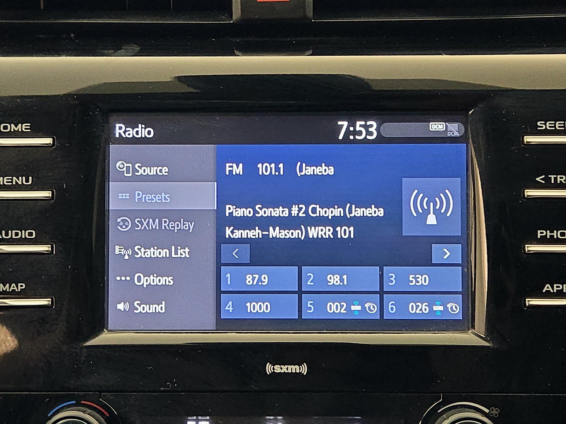 Thumbnail: 2020 Toyota Camry - 15