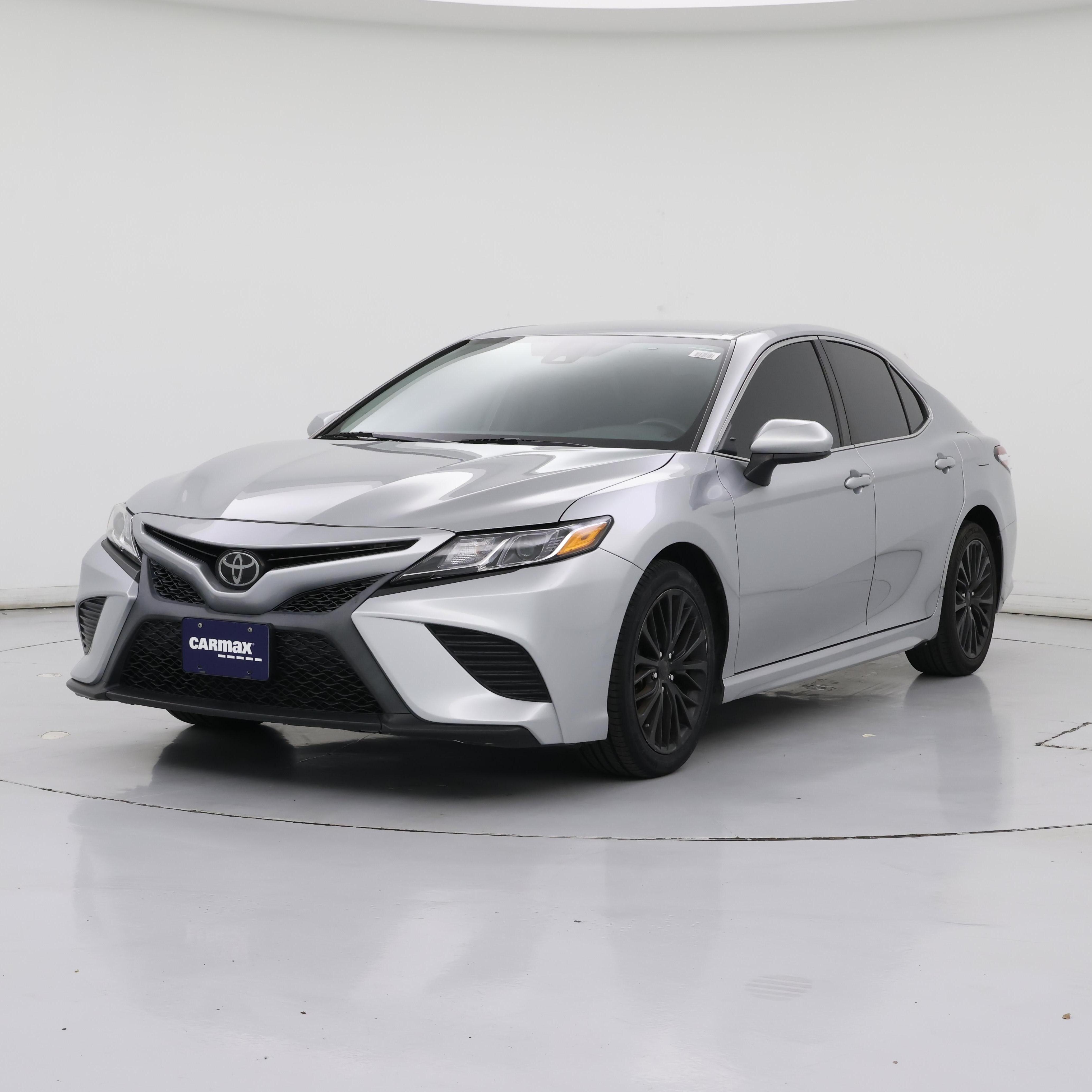 Thumbnail: 2020 Toyota Camry - 4