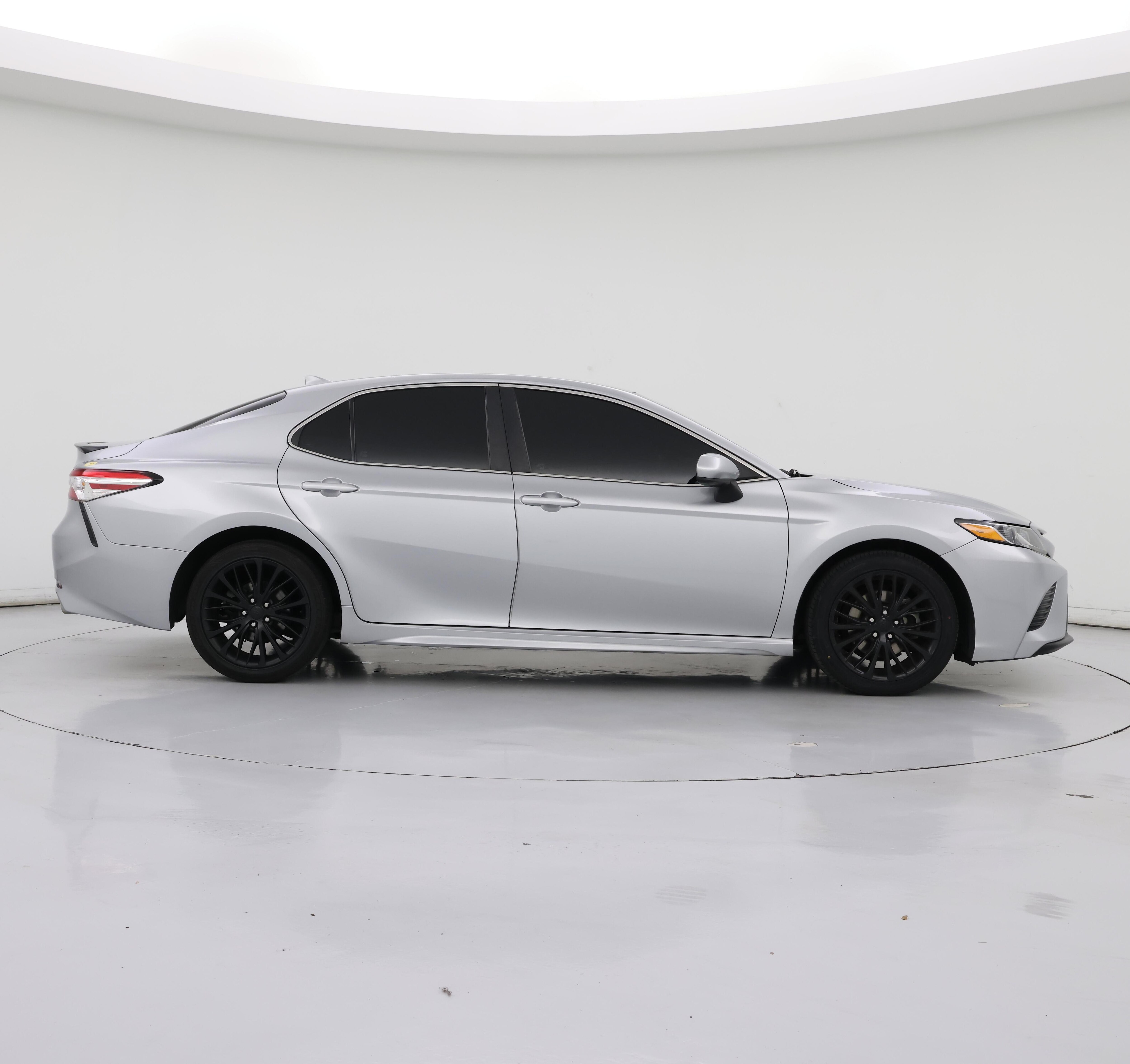 Thumbnail: 2020 Toyota Camry - 7