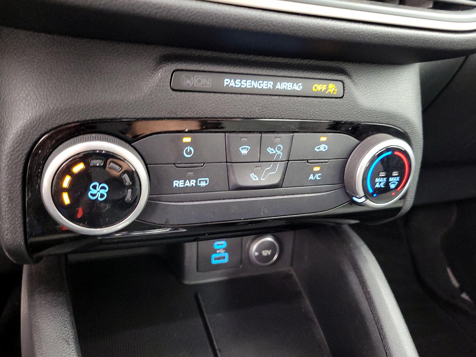 Thumbnail: 2021 Ford Escape - 16