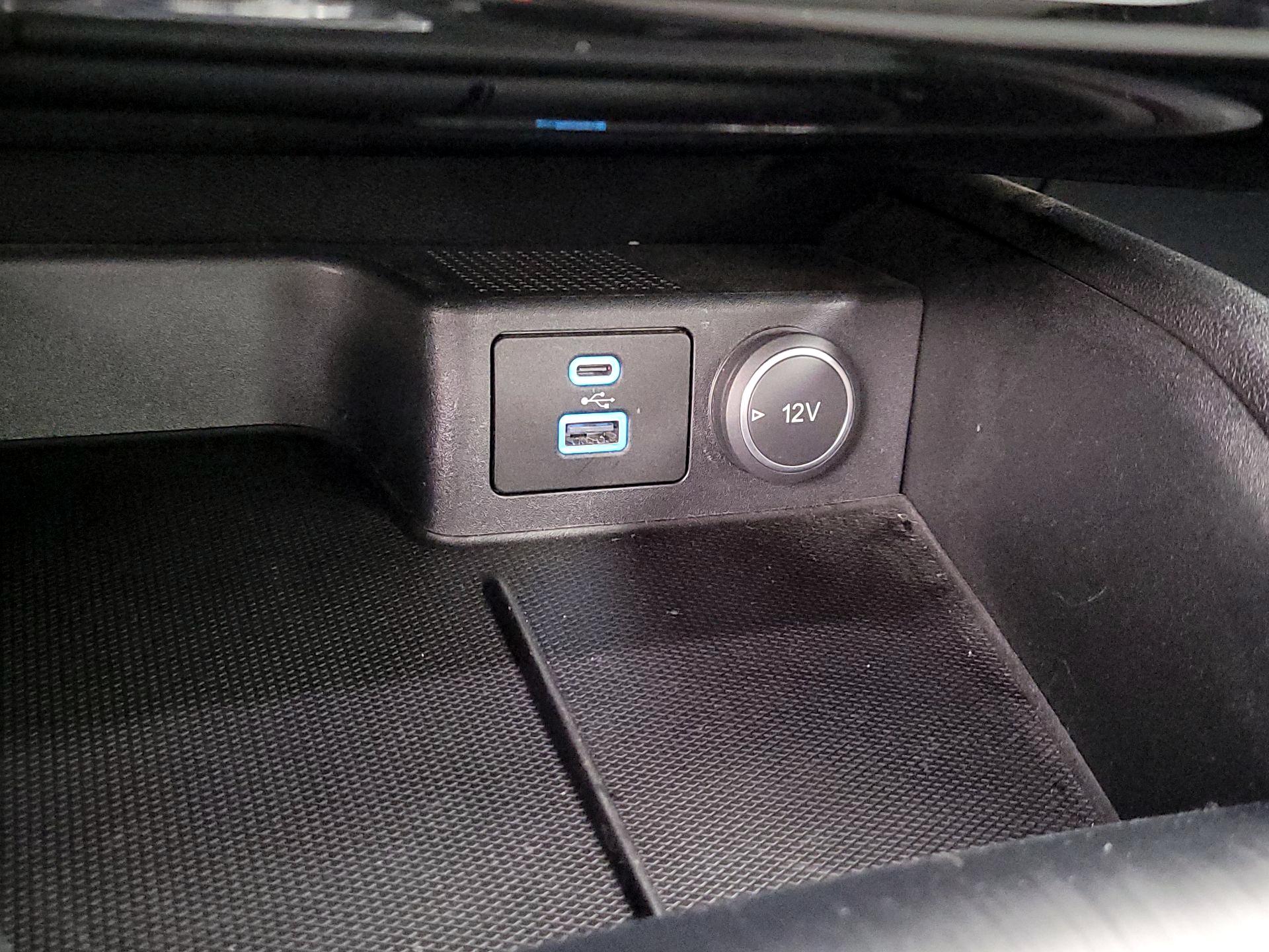 Thumbnail: 2021 Ford Escape - 18