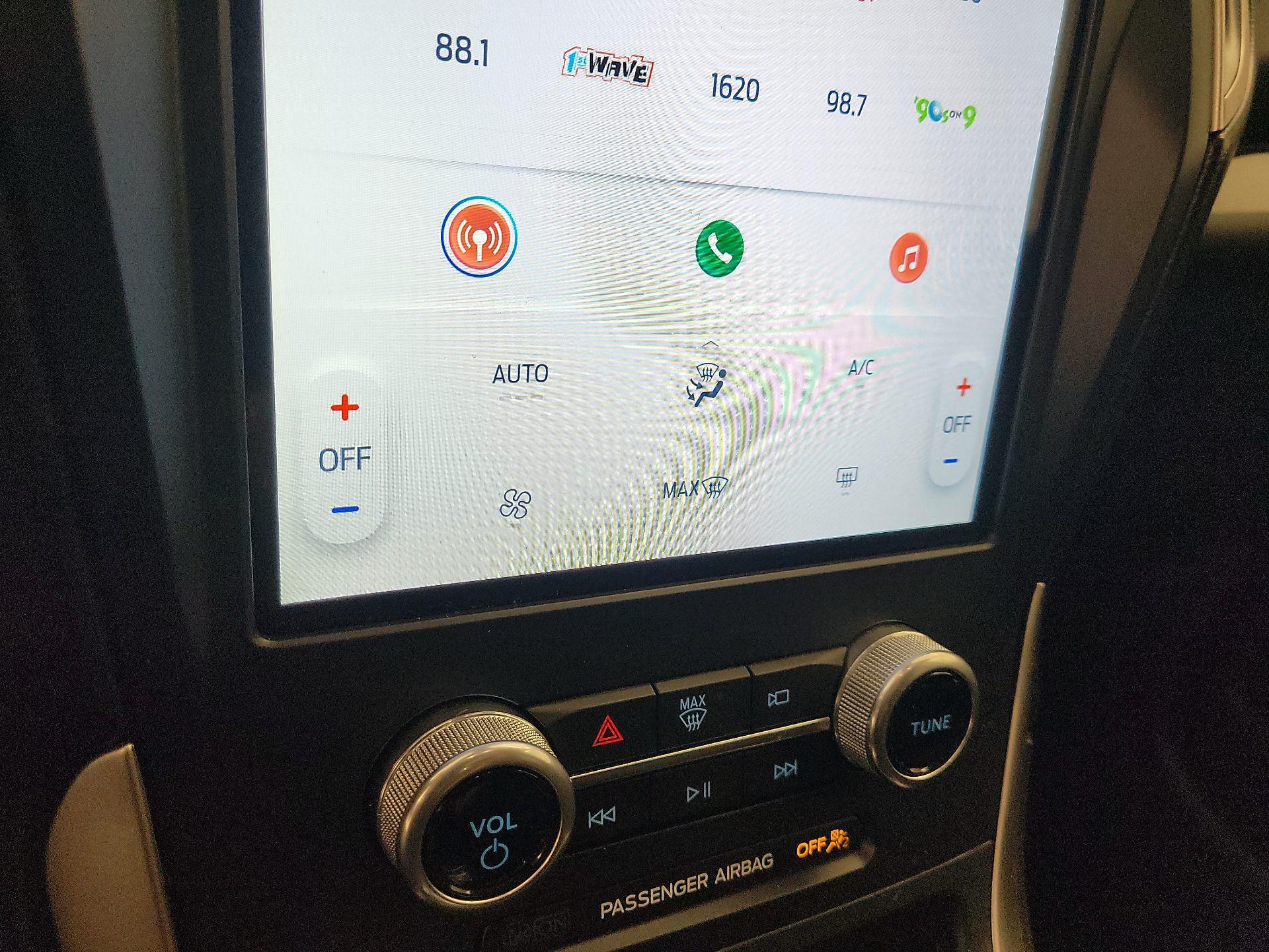 Thumbnail: 2023 Ford Edge - 16