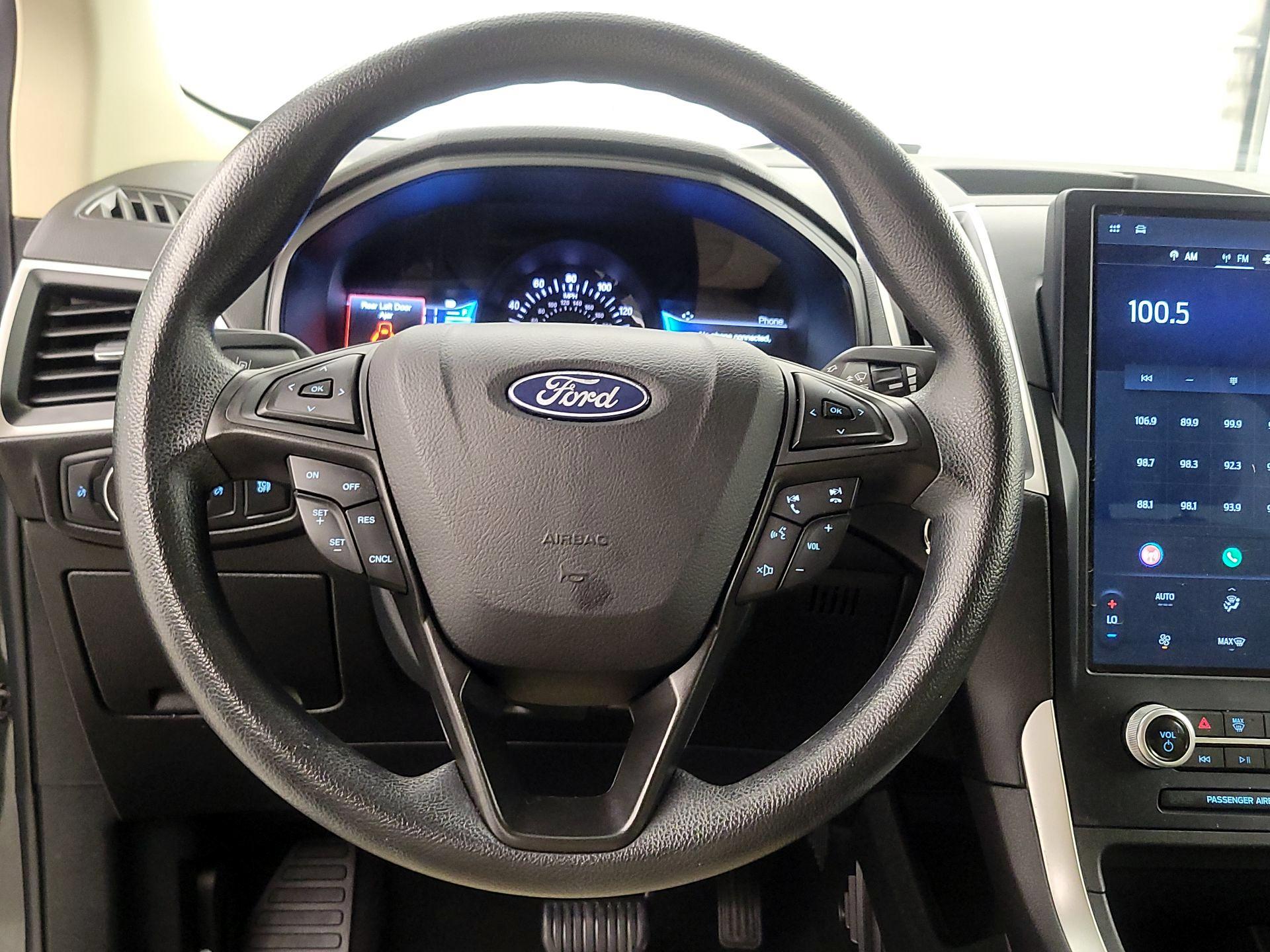 Thumbnail: 2023 Ford Edge - 10