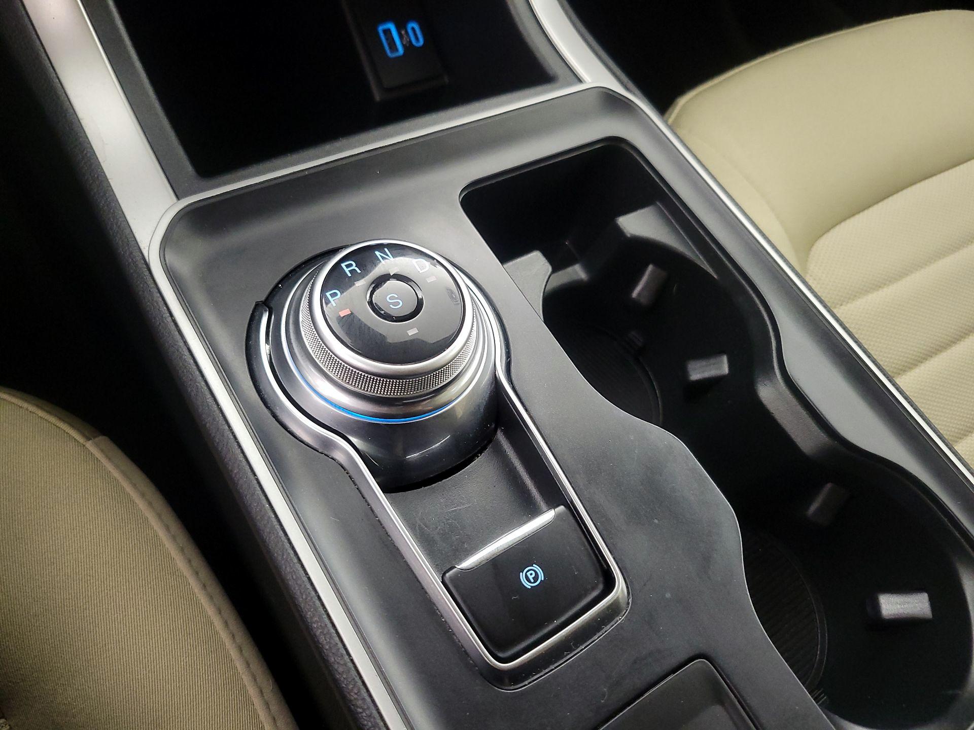 Thumbnail: 2023 Ford Edge - 17