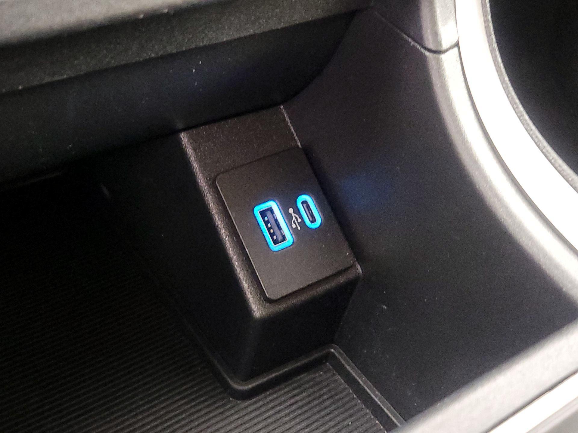 Thumbnail: 2023 Ford Edge - 18