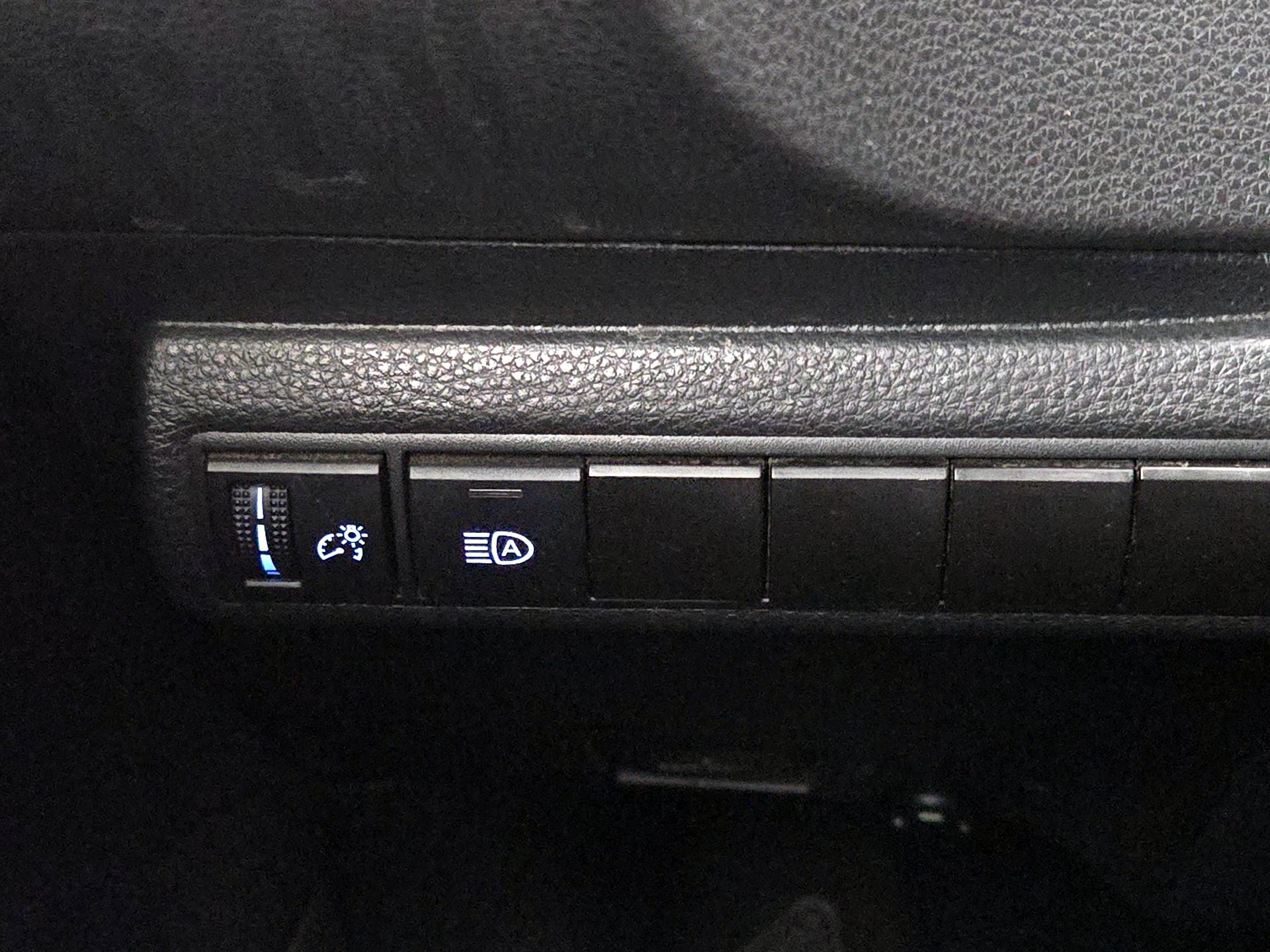 Thumbnail: 2021 Toyota Corolla - 13