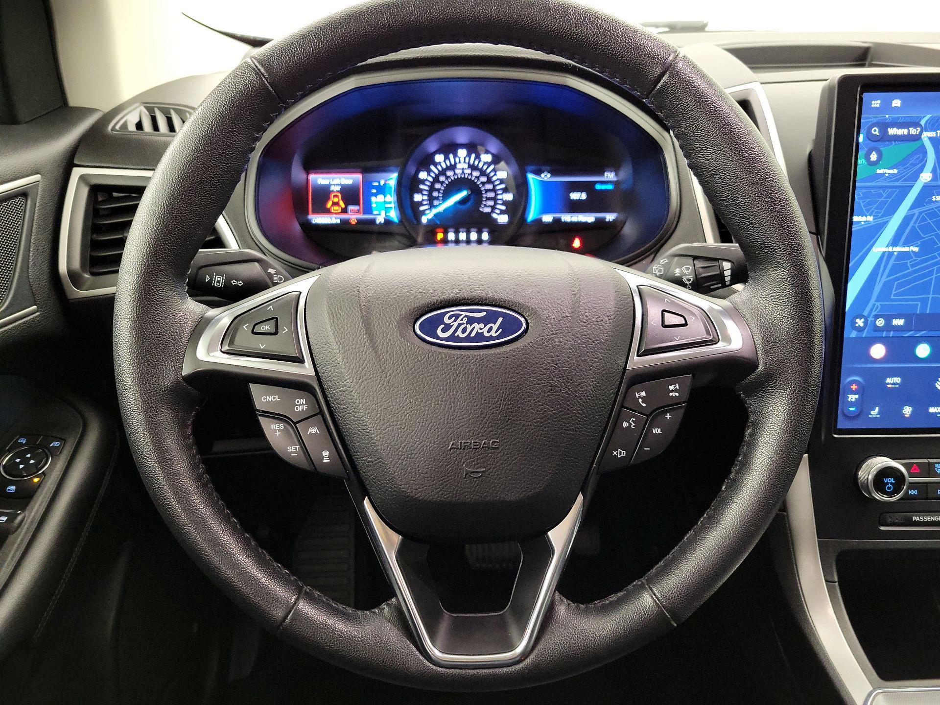 Thumbnail: 2022 Ford Edge - 10