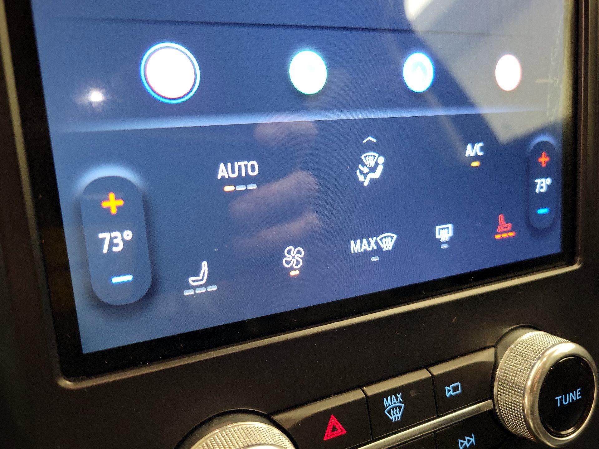 Thumbnail: 2022 Ford Edge - 17