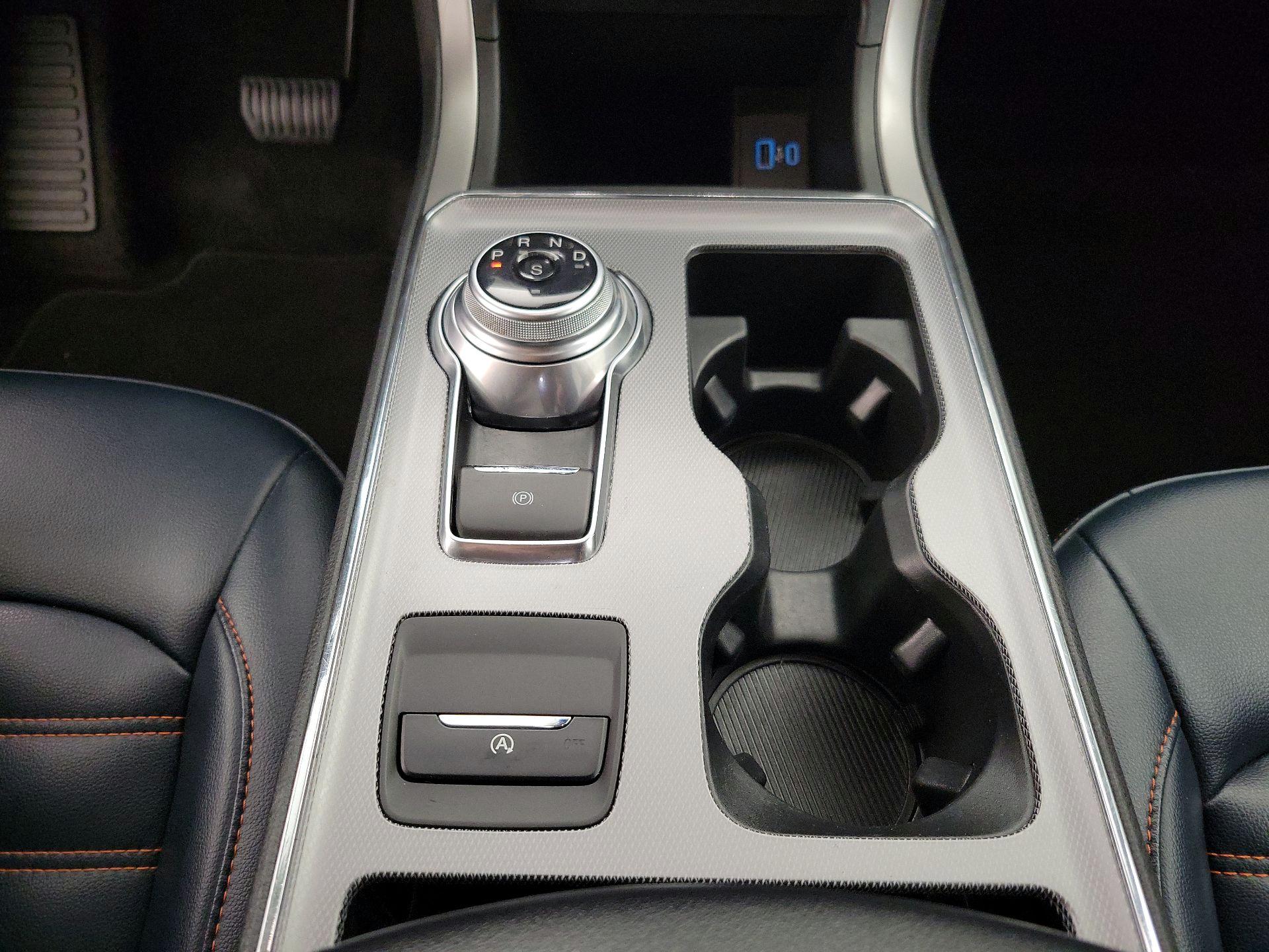 Thumbnail: 2022 Ford Edge - 18