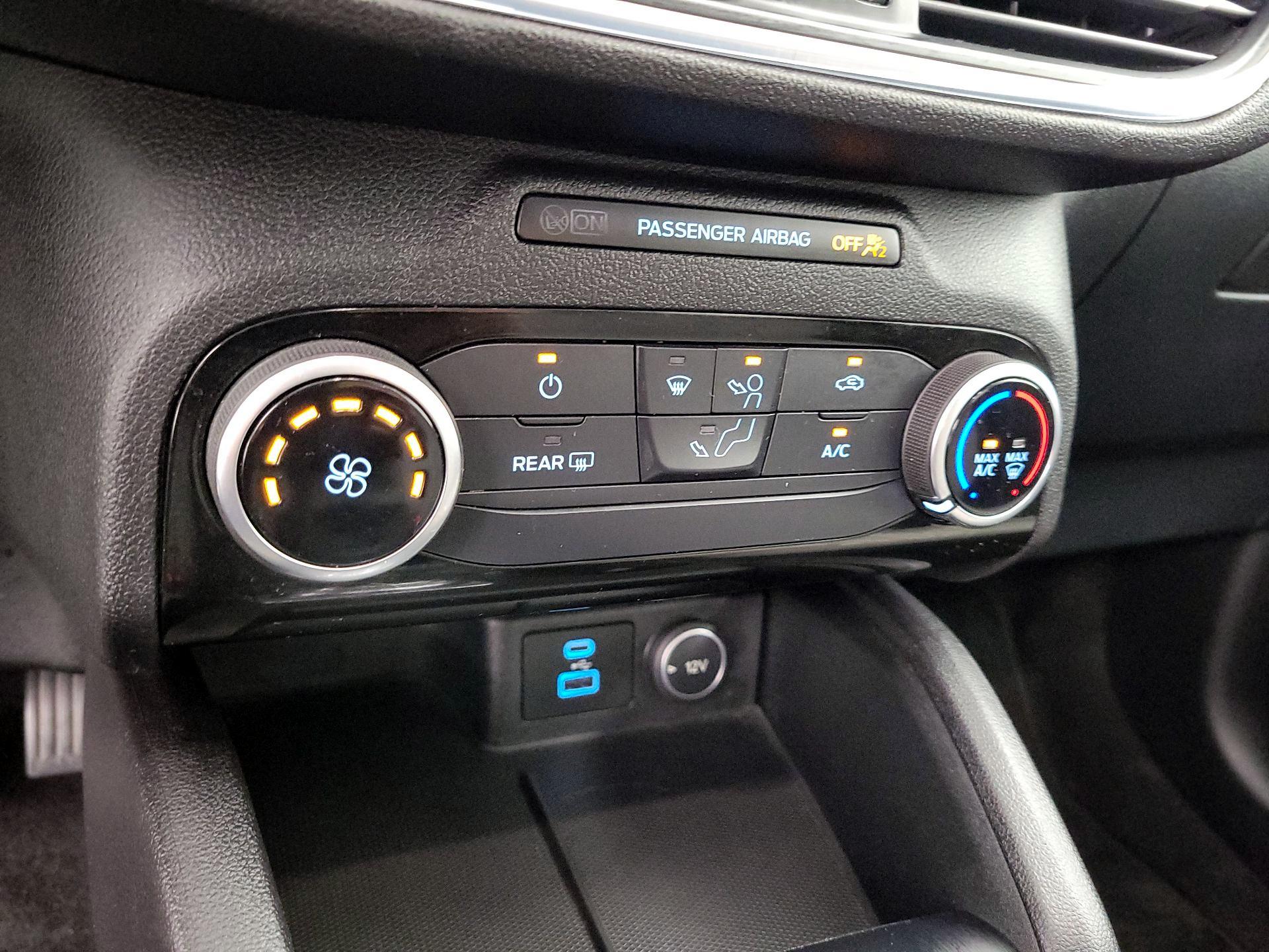 Thumbnail: 2021 Ford Escape - 16