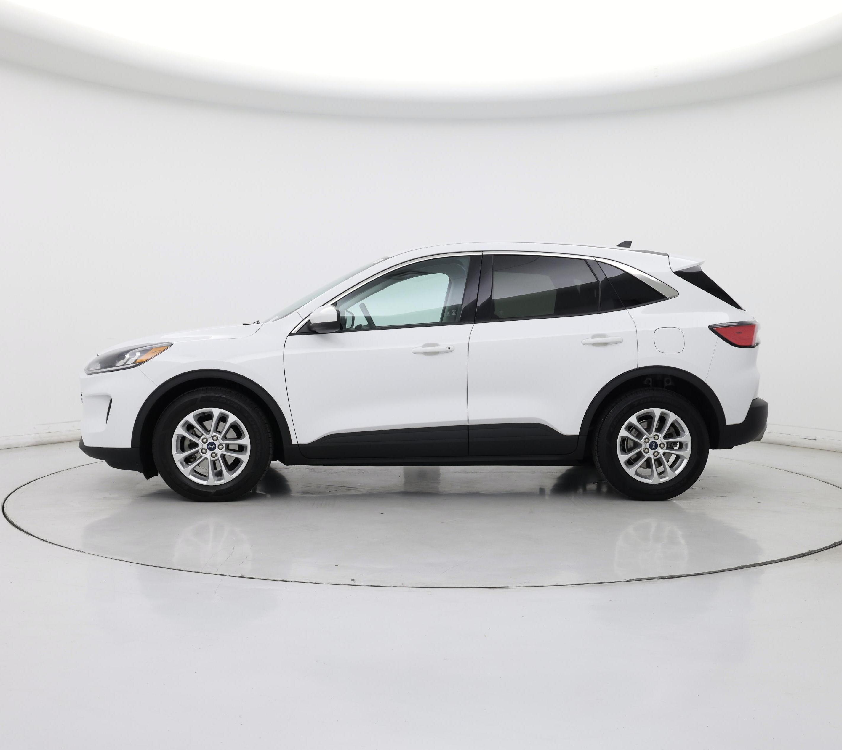 Thumbnail: 2021 Ford Escape - 3