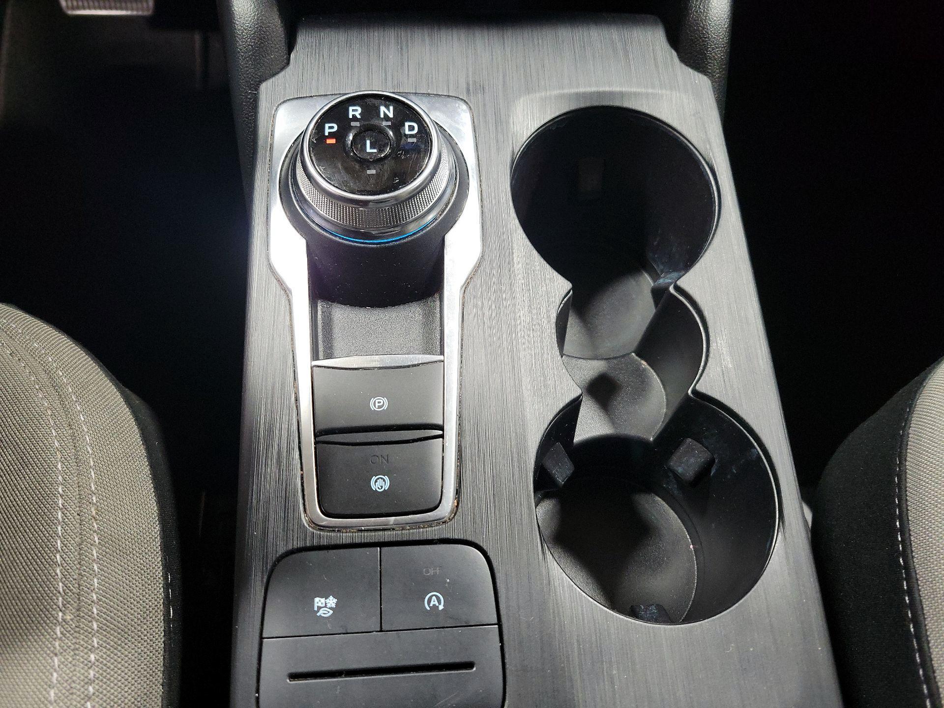 Thumbnail: 2022 Ford Escape - 17