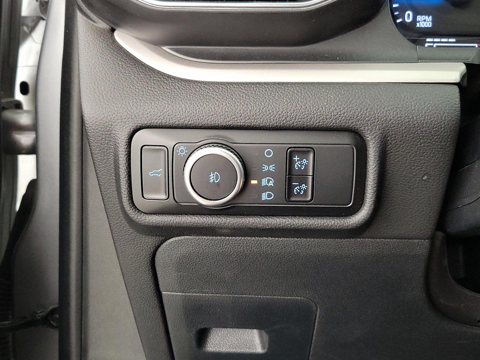 Thumbnail: 2023 Ford Explorer - 13