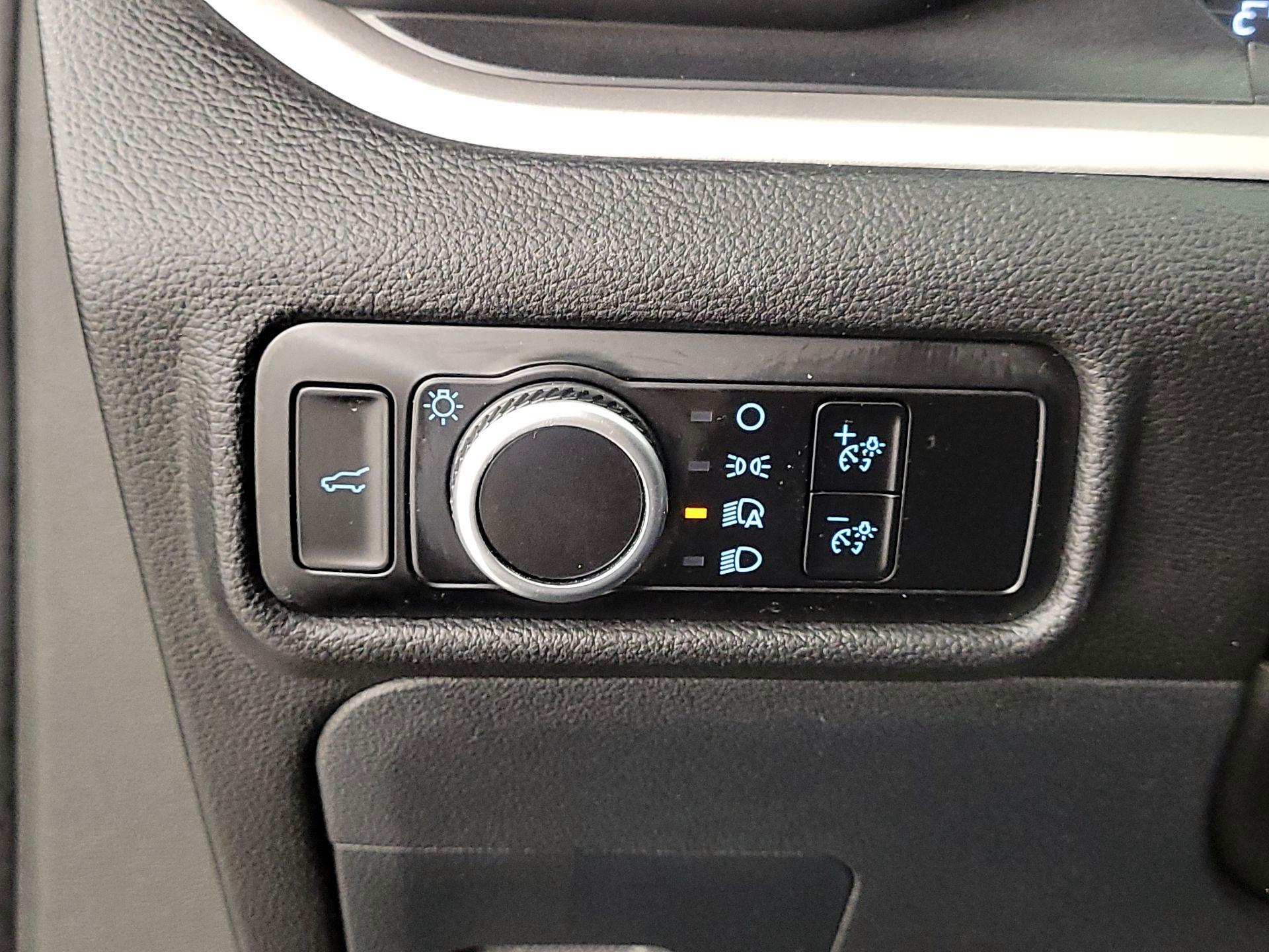 Thumbnail: 2023 Ford Explorer - 13