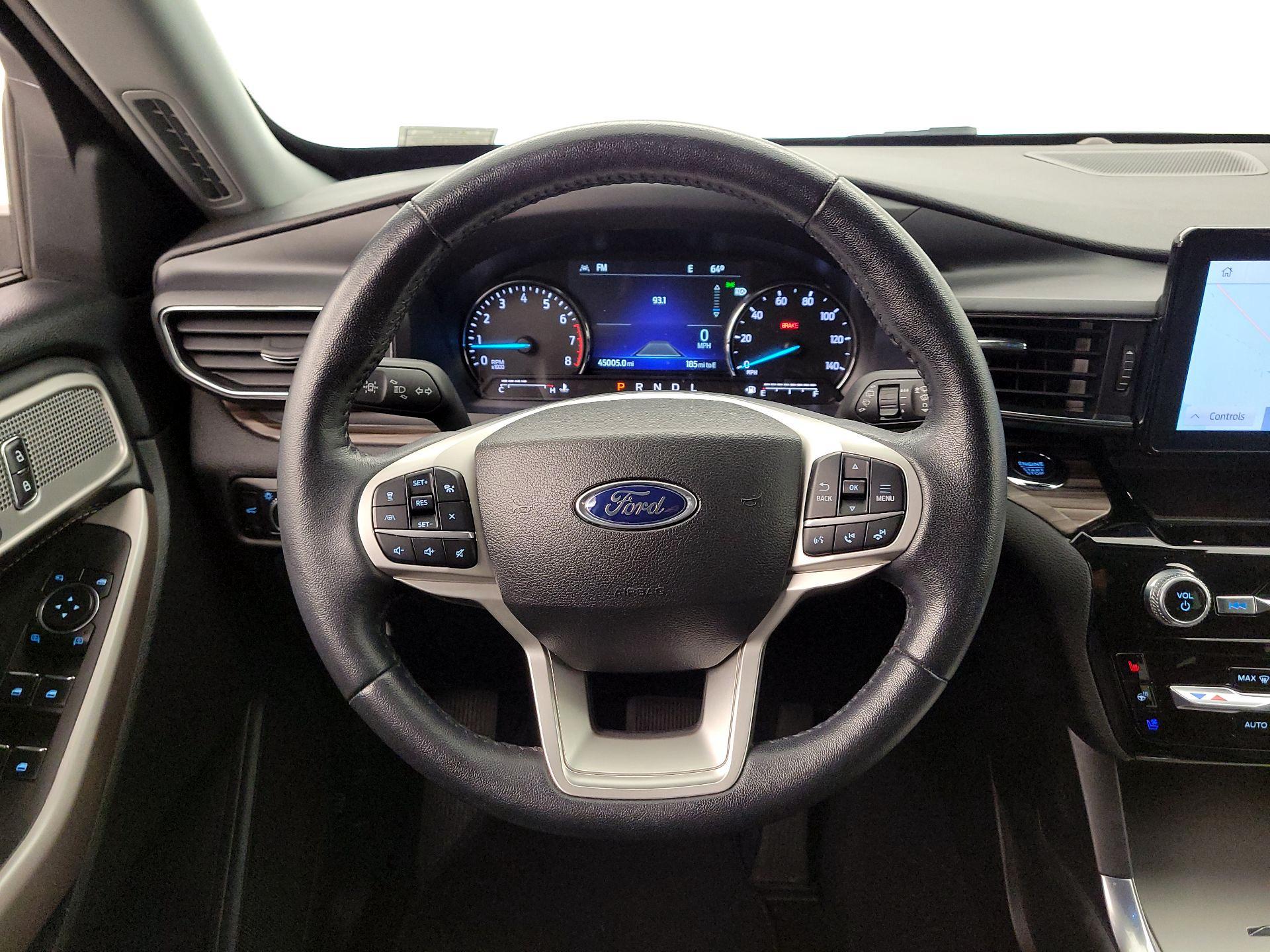 Thumbnail: 2023 Ford Explorer - 10