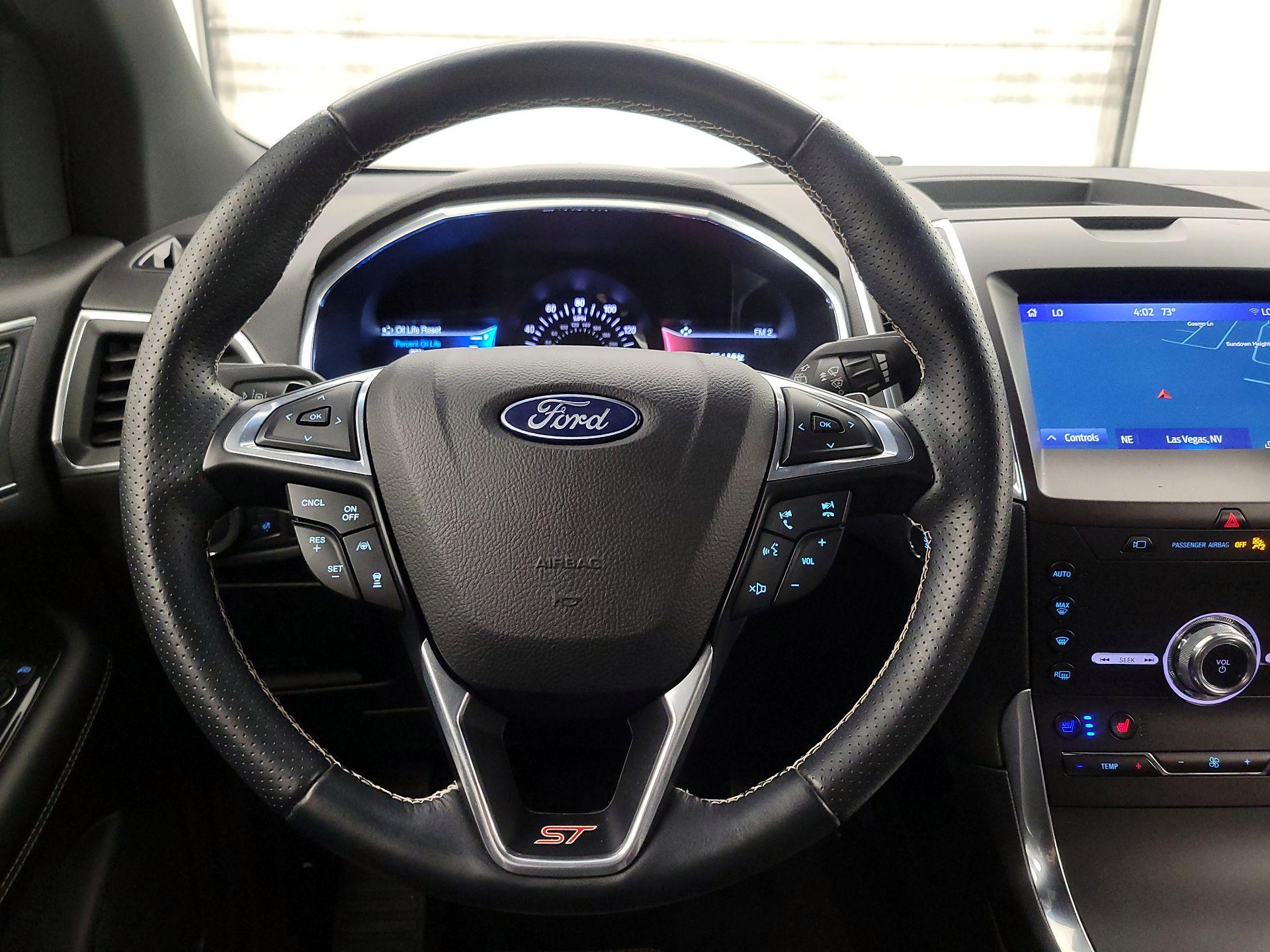 Thumbnail: 2020 Ford Edge - 10