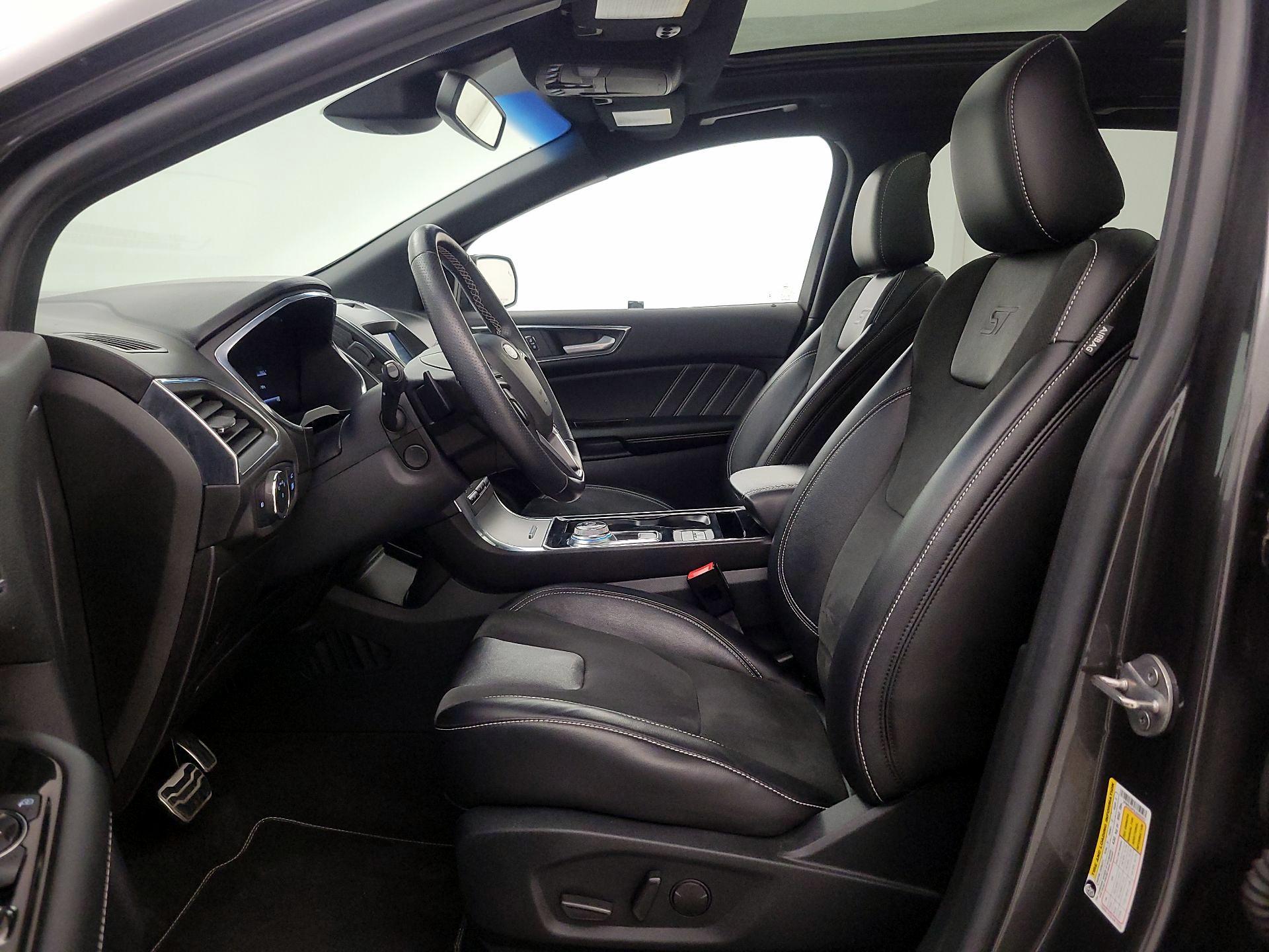 Thumbnail: 2020 Ford Edge - 11