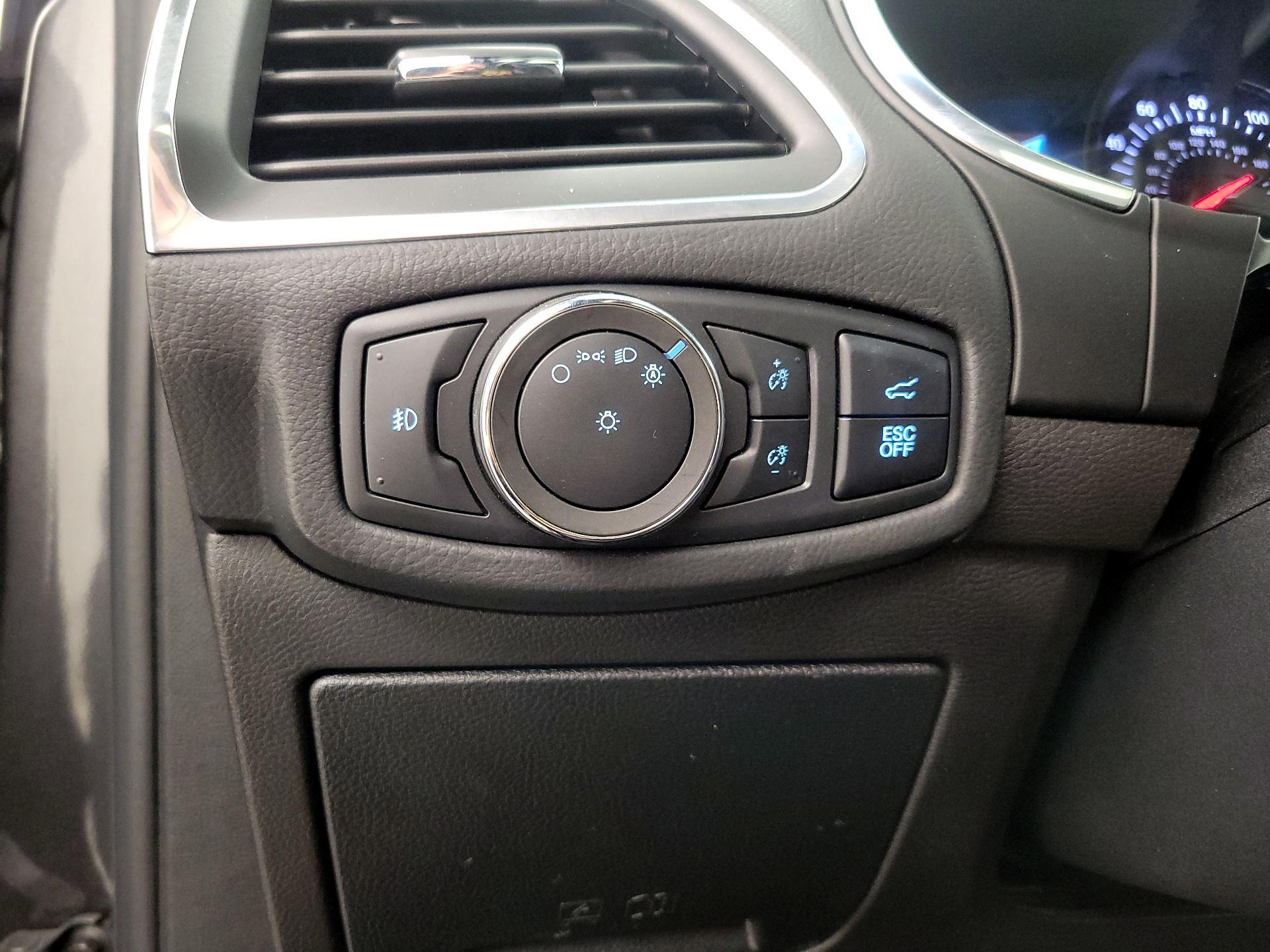 Thumbnail: 2020 Ford Edge - 13