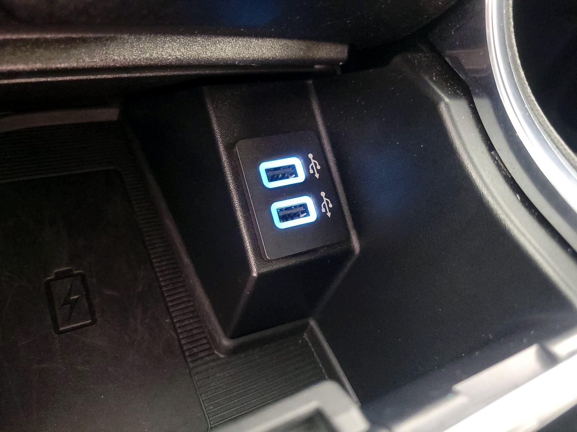 Thumbnail: 2020 Ford Edge - 19