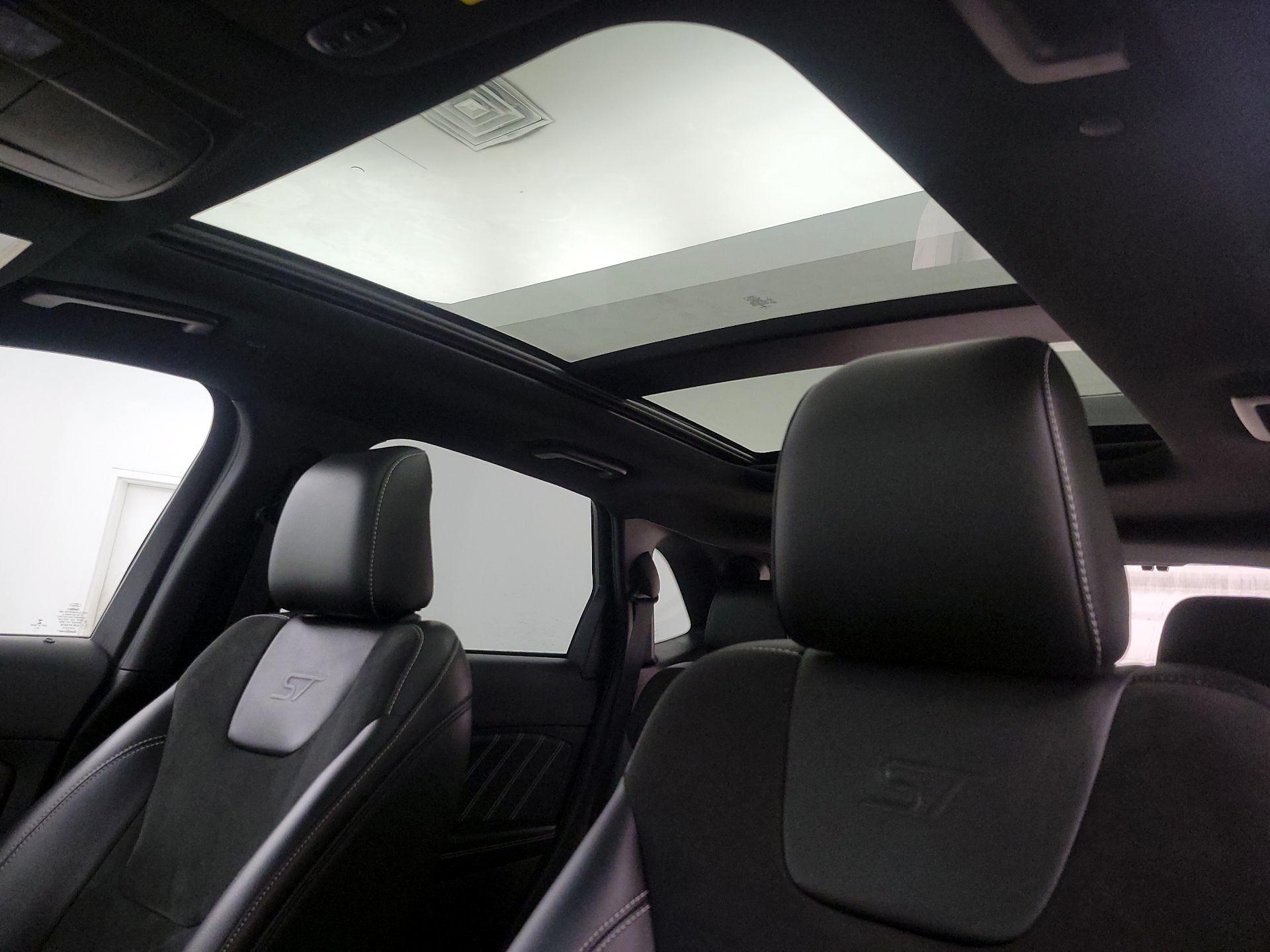 Thumbnail: 2020 Ford Edge - 20