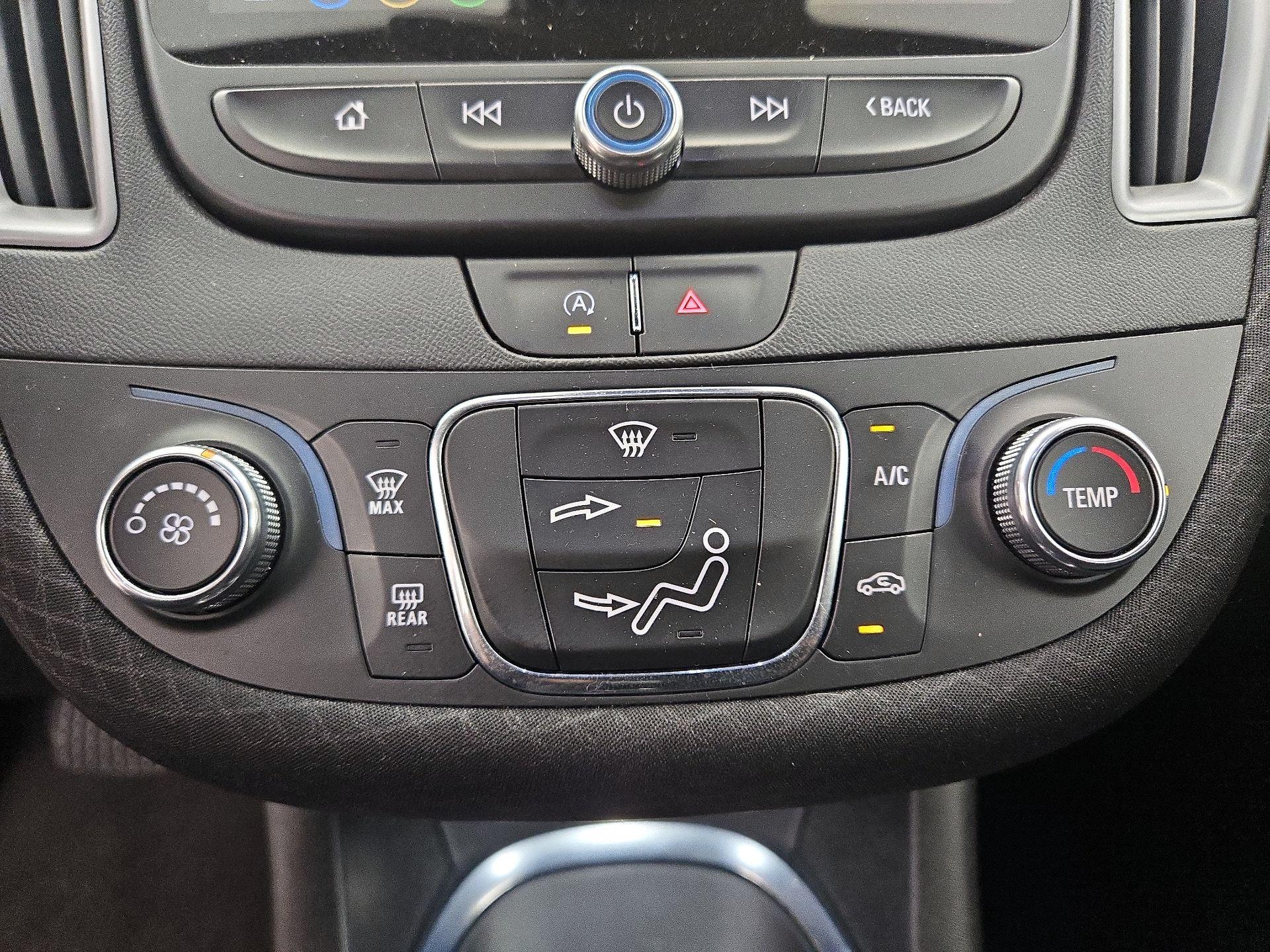 Thumbnail: 2021 Chevrolet Malibu - 16