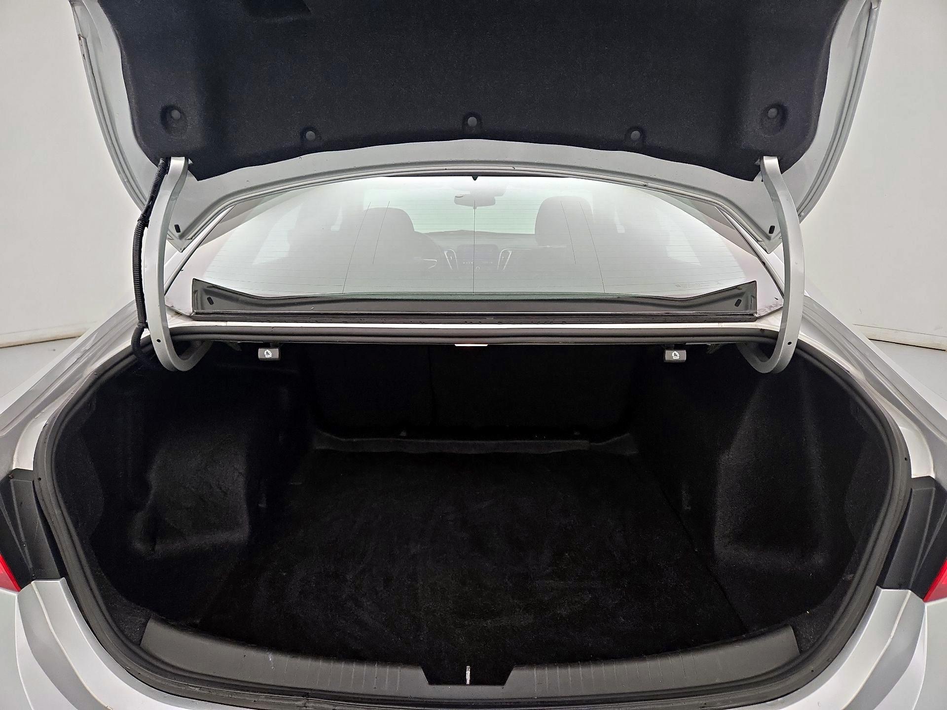 Thumbnail: 2021 Chevrolet Malibu - 20