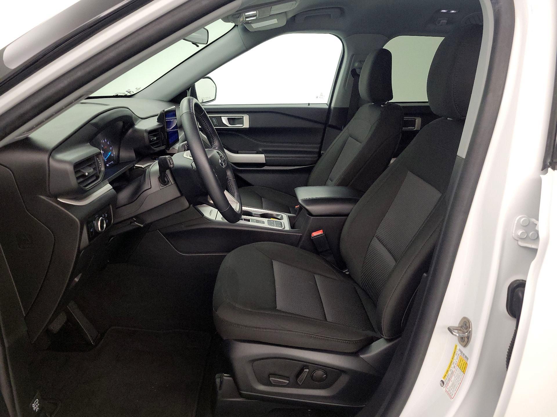 Thumbnail: 2023 Ford Explorer - 11