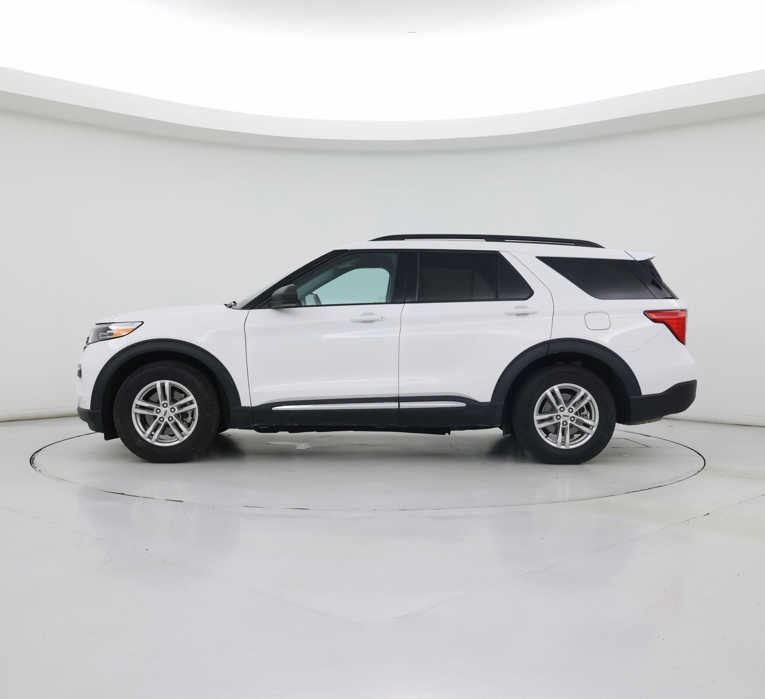 Thumbnail: 2023 Ford Explorer - 3