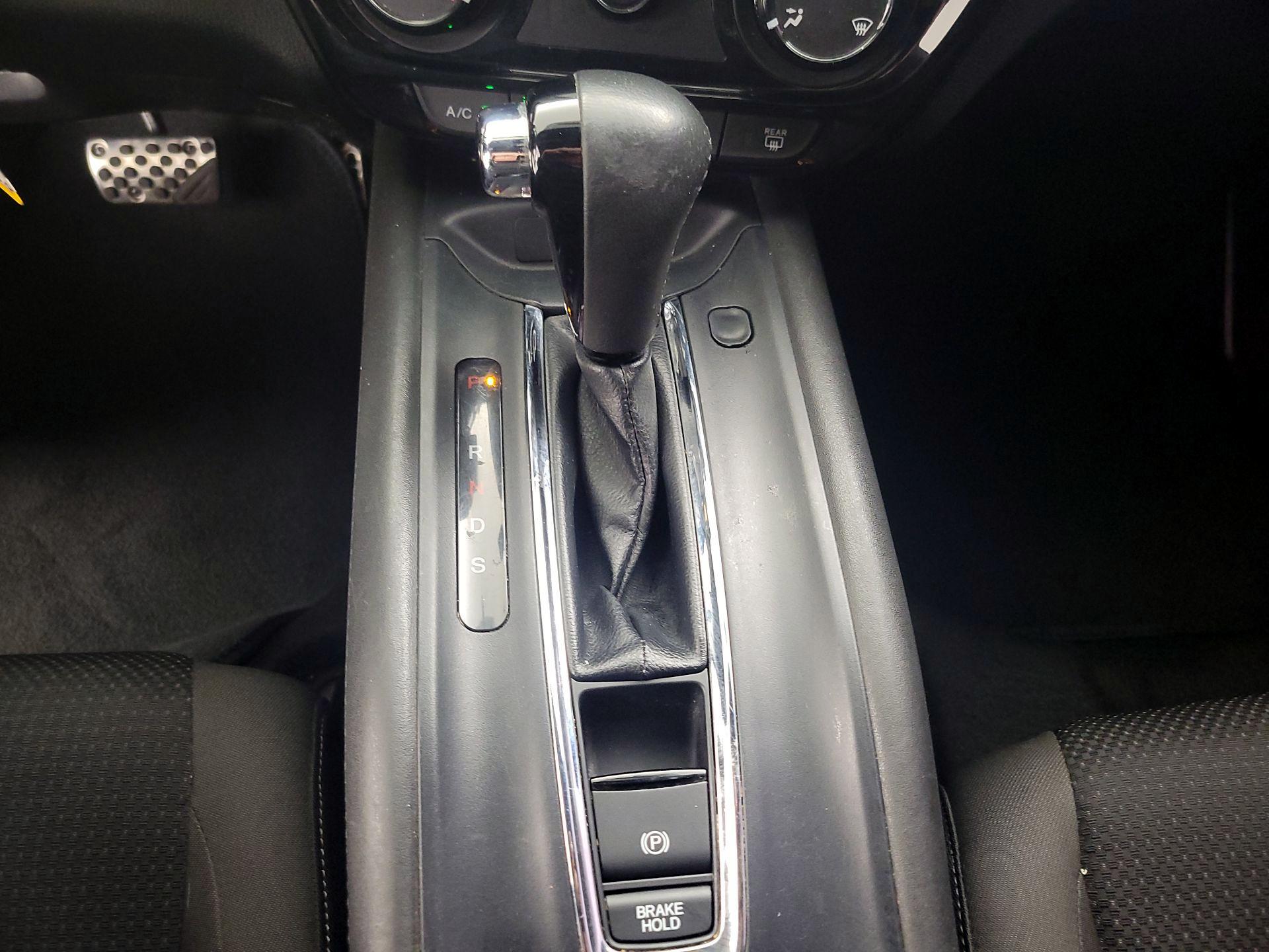 Thumbnail: 2022 Honda HR-V - 17