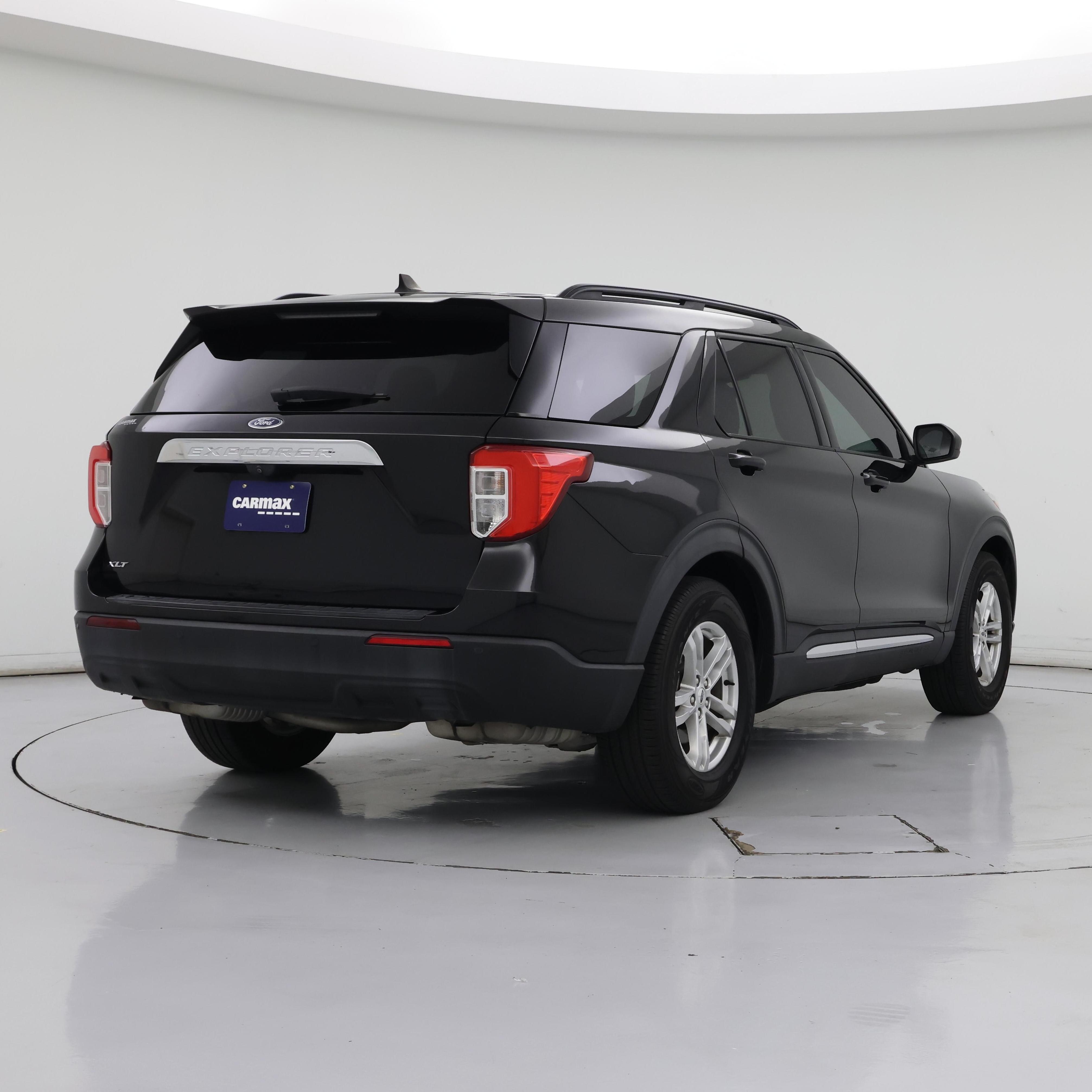 Thumbnail: 2021 Ford Explorer - 8