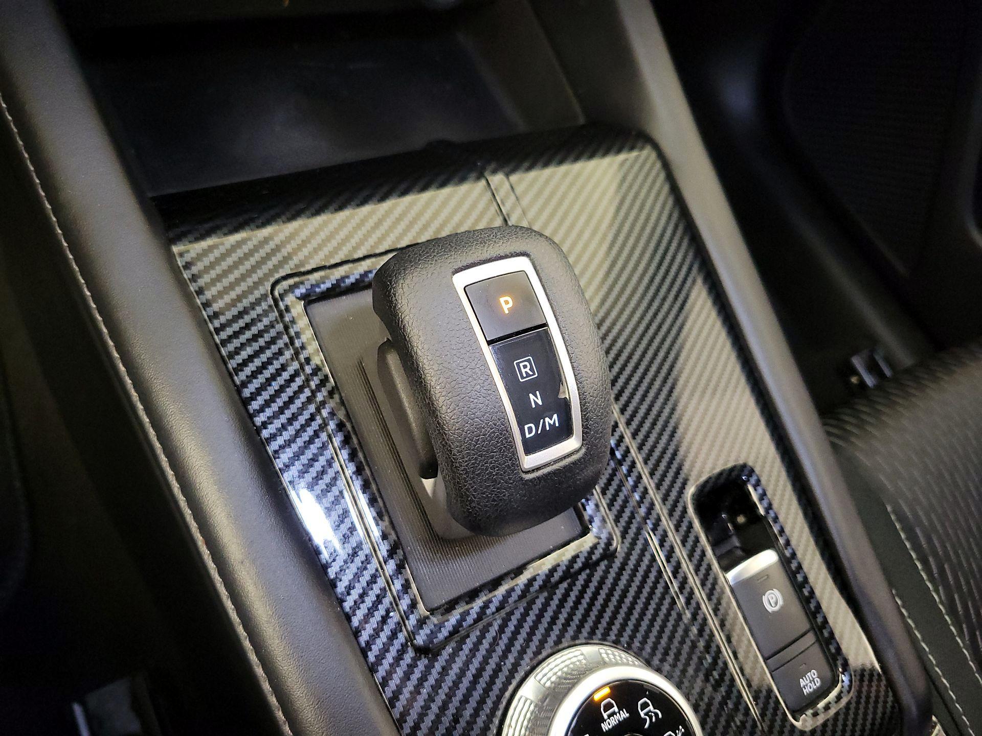 Thumbnail: 2022 Mitsubishi Outlander - 17