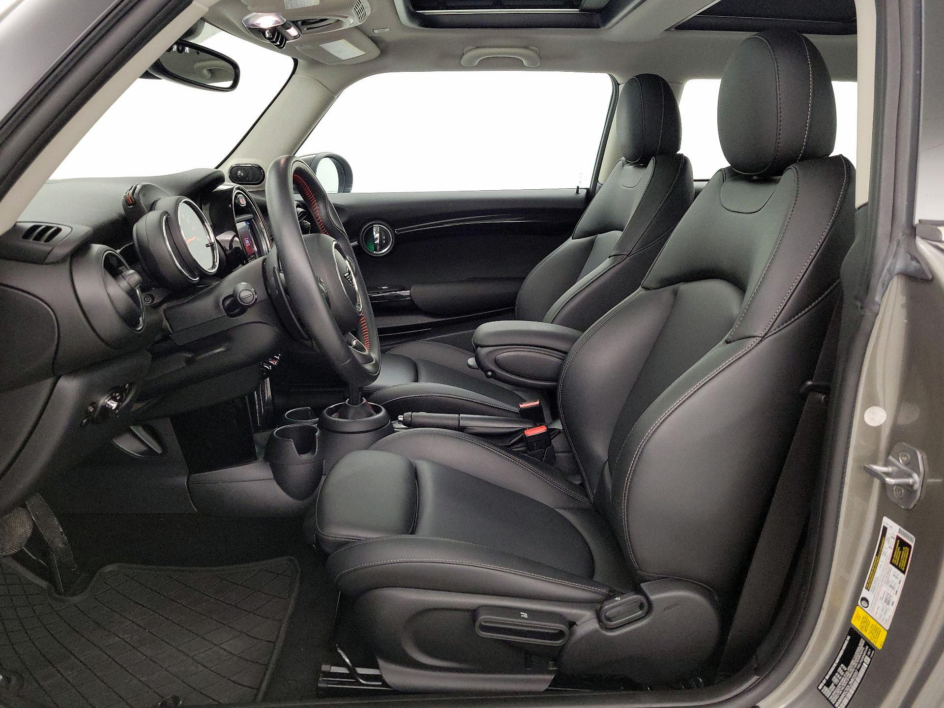 Thumbnail: 2020 MINI Cooper Hardtop - 11