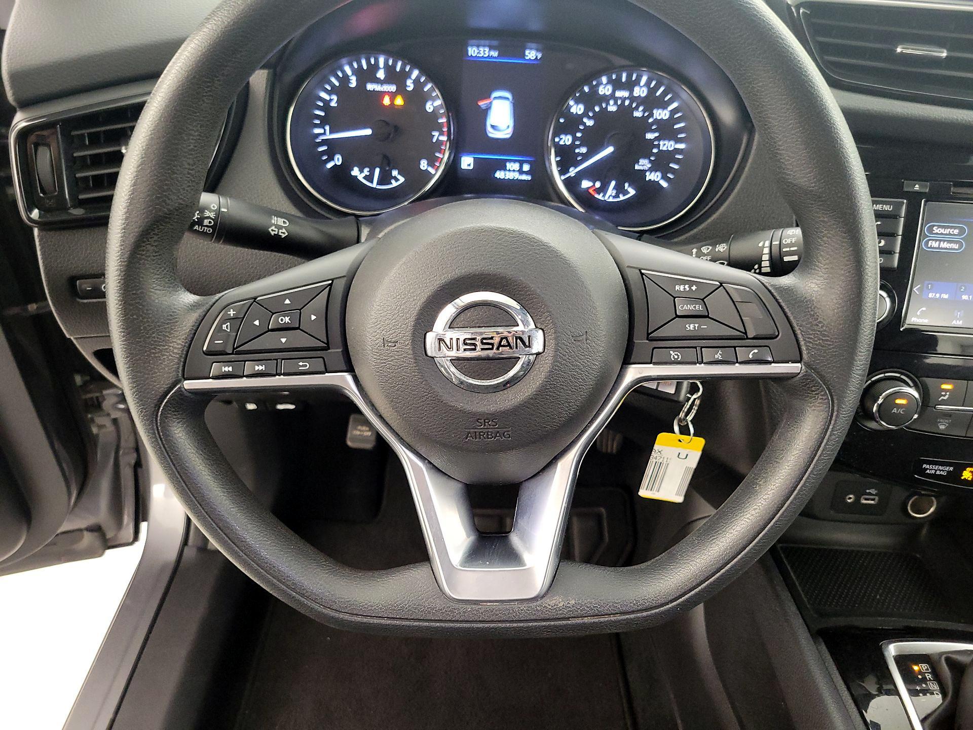 Thumbnail: 2022 Nissan Rogue Sport - 10