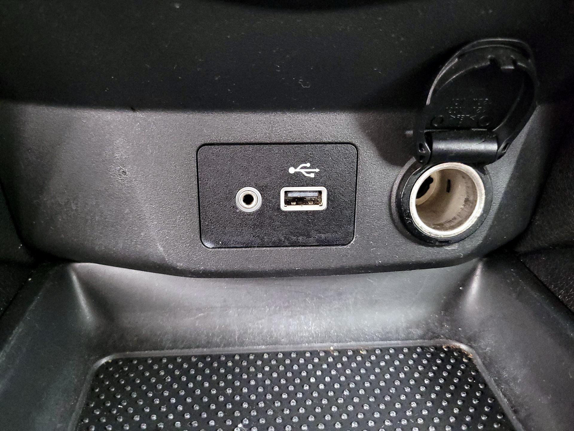 Thumbnail: 2022 Nissan Rogue Sport - 18