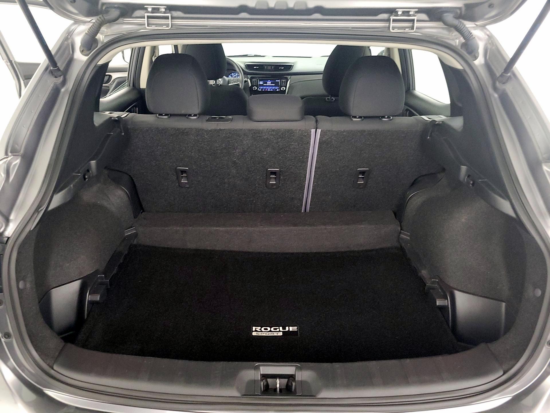 Thumbnail: 2022 Nissan Rogue Sport - 20