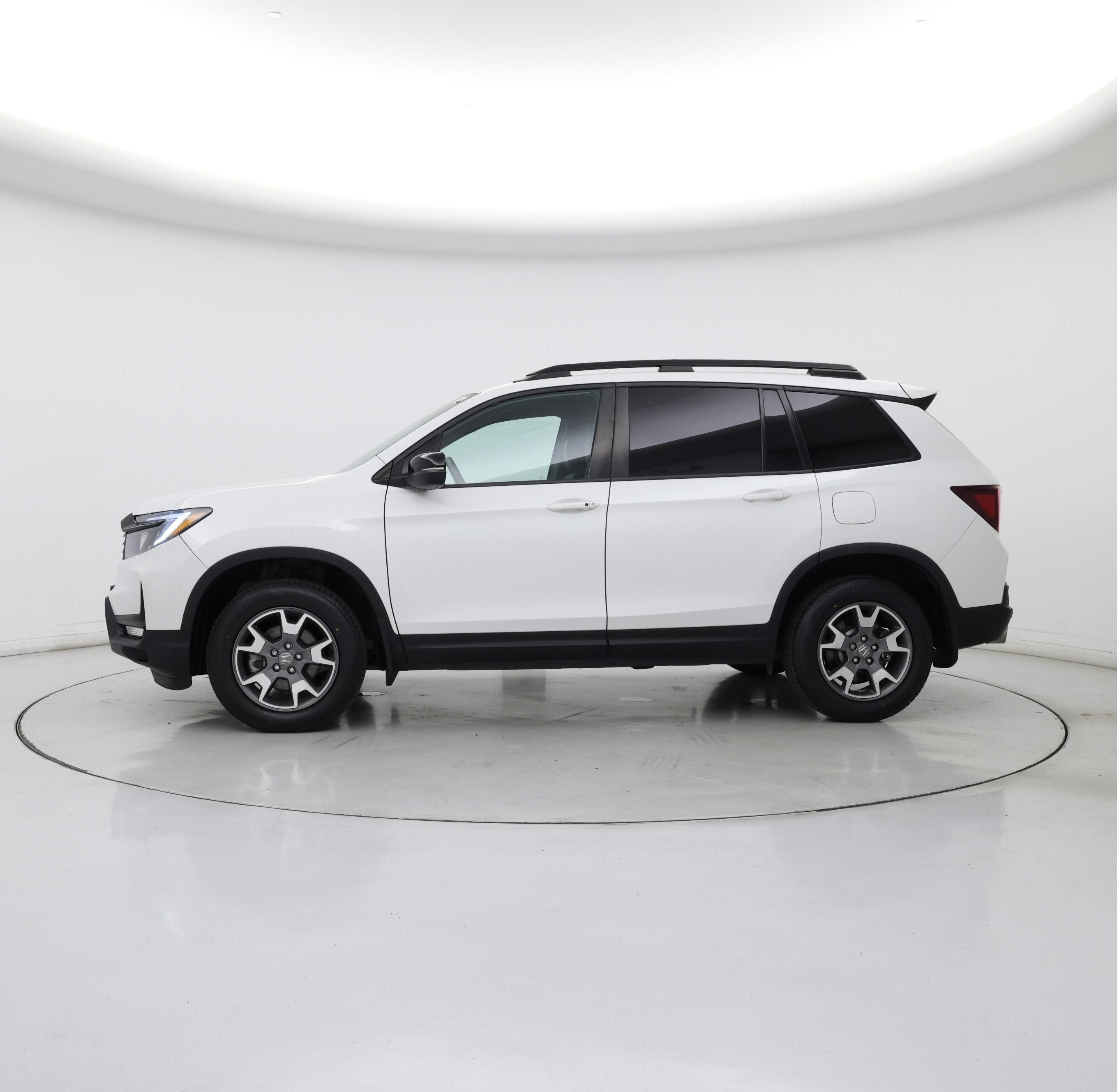 Thumbnail: 2022 Honda Passport - 3