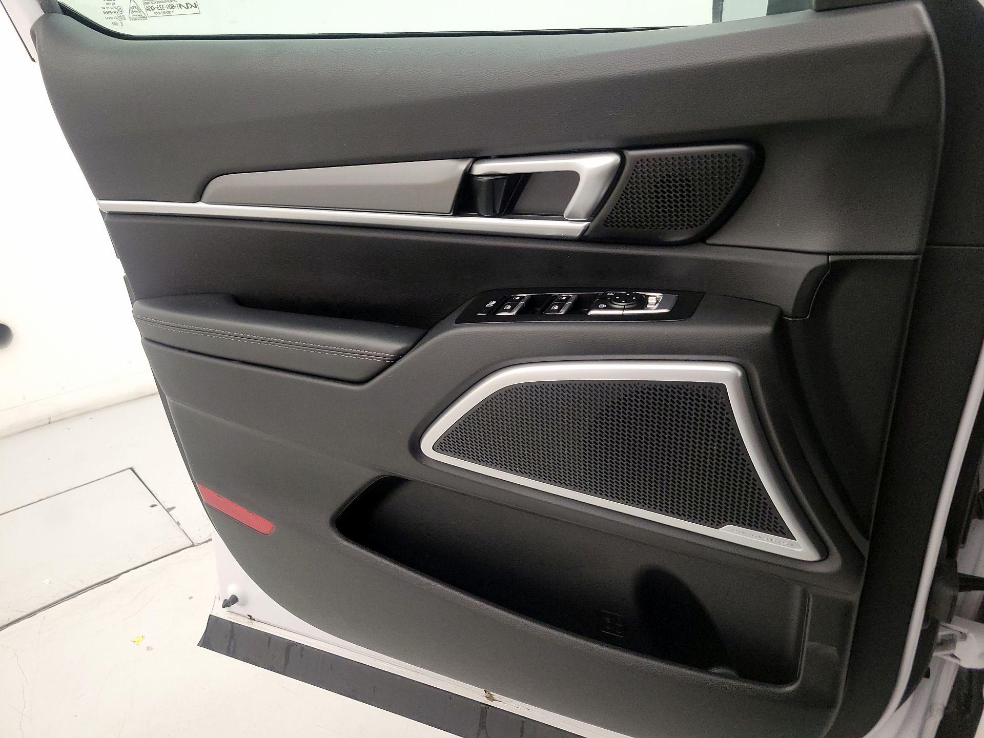 Thumbnail: 2022 Kia Telluride - 12